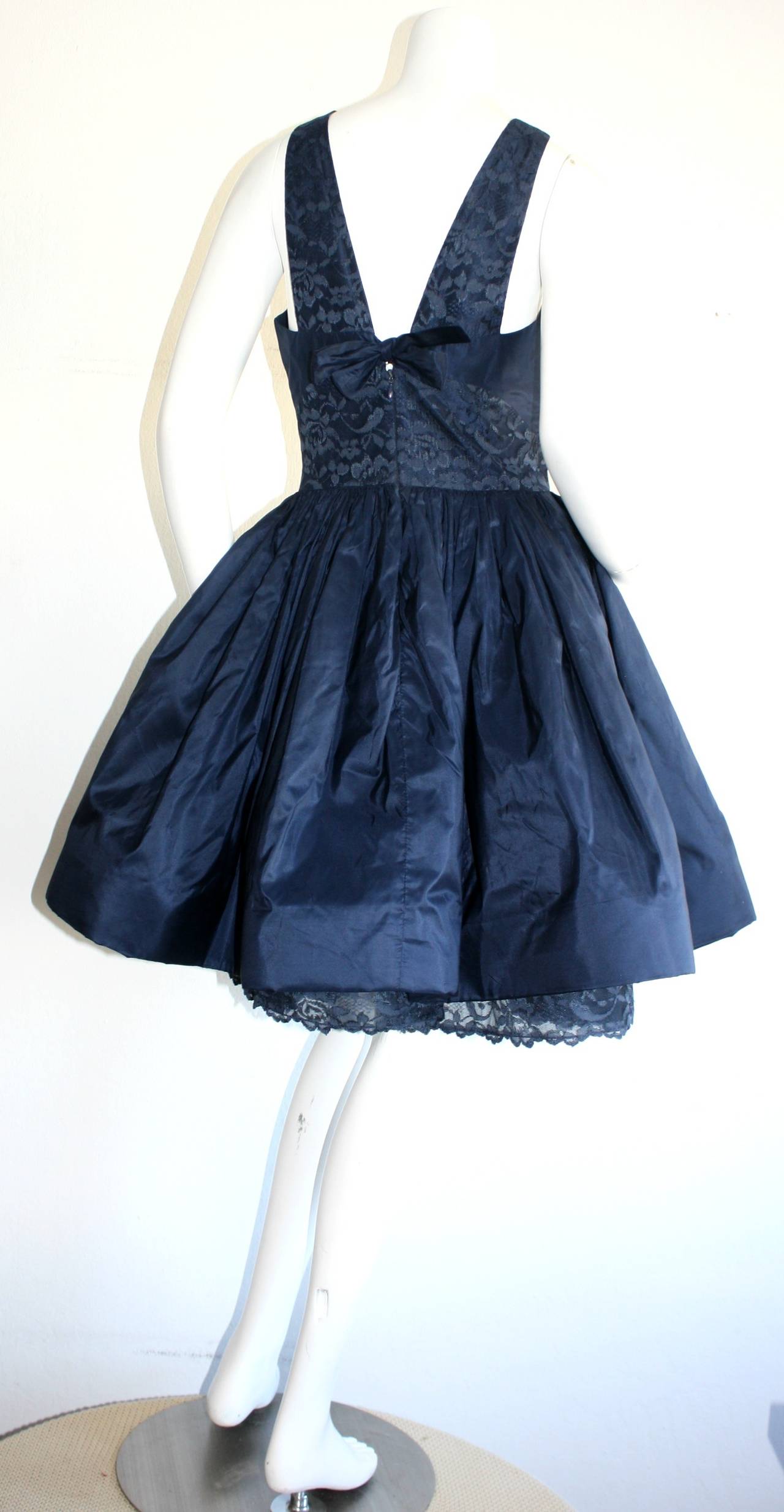 Geoffrey Beene Mr. Beene Navy Blue lace & Taffeta cocktail Dress In Excellent Condition In San Diego, CA