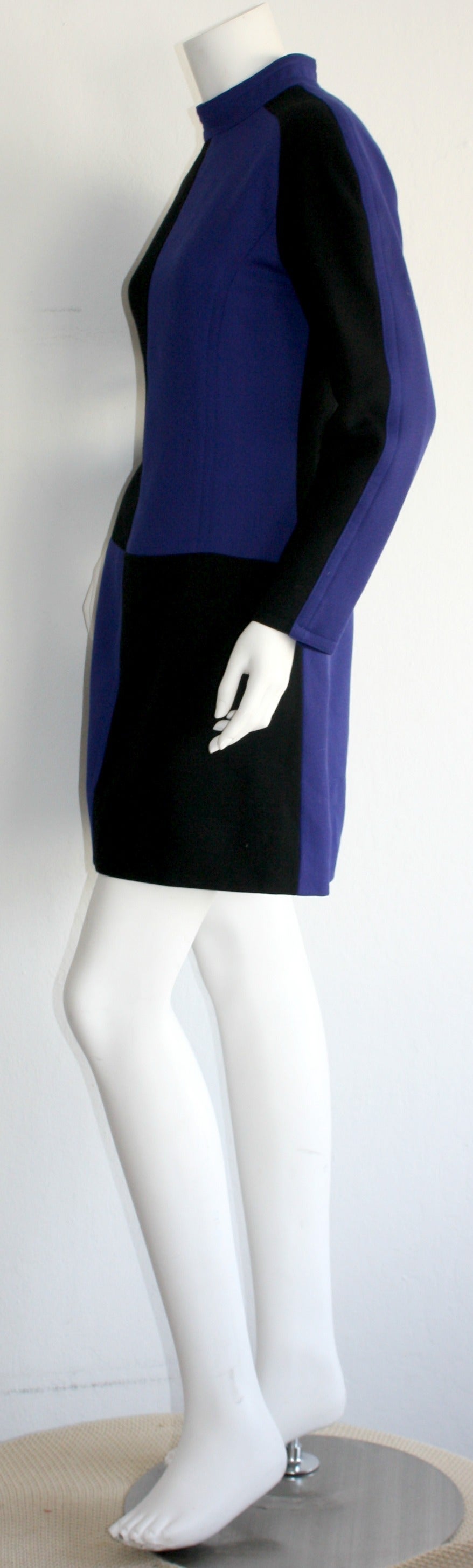Andre Courreges Rare Vintage Purple + Black Color Block Space Age Mod Dress In Excellent Condition In San Diego, CA