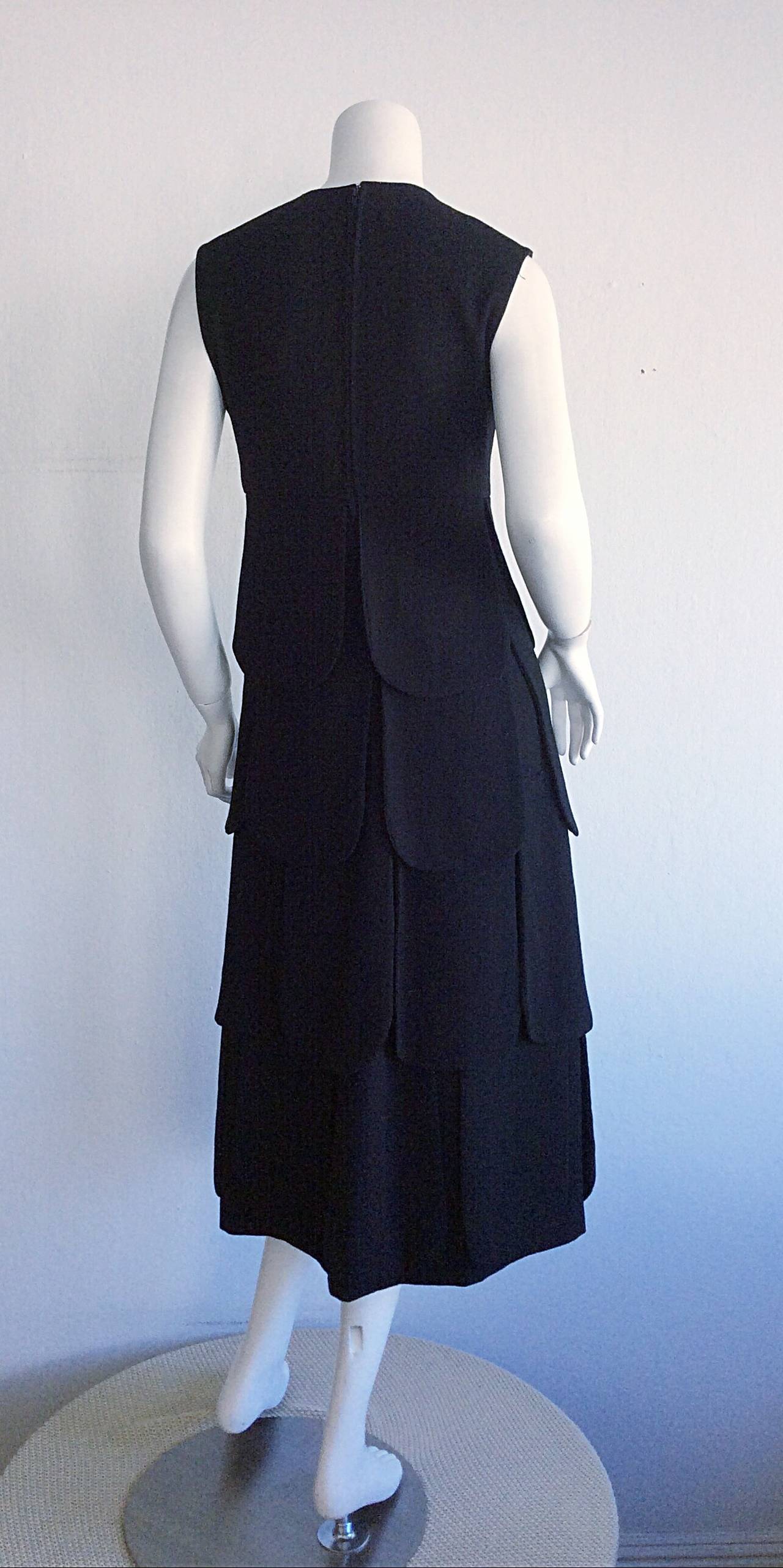 Iconic 1960s 60s Vintage Pierre Cardin Black Wool ' Car Wash ' Space Age Dress For Sale 3
