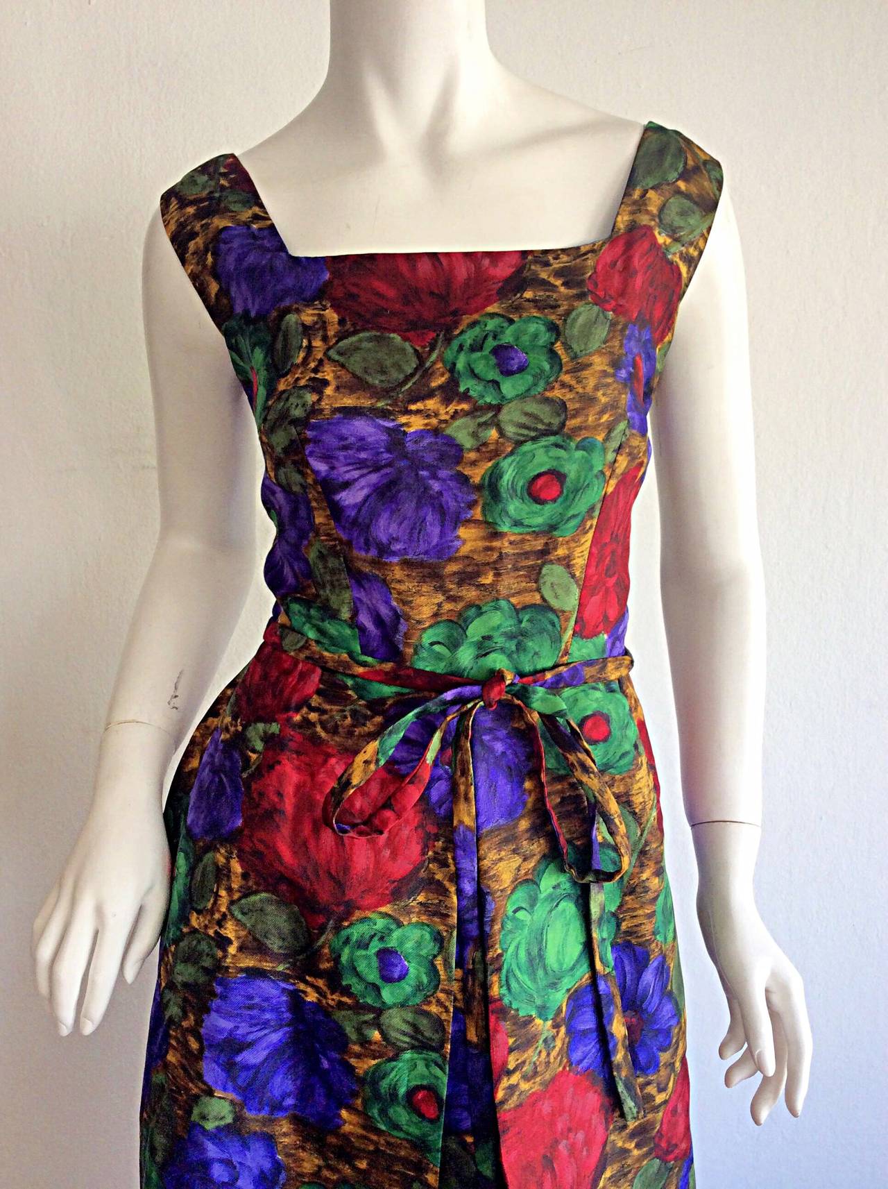 Impresionante Vestido con Cinturón de Seda Floral Acuarela Adele Ross de los años 50 Negro en venta