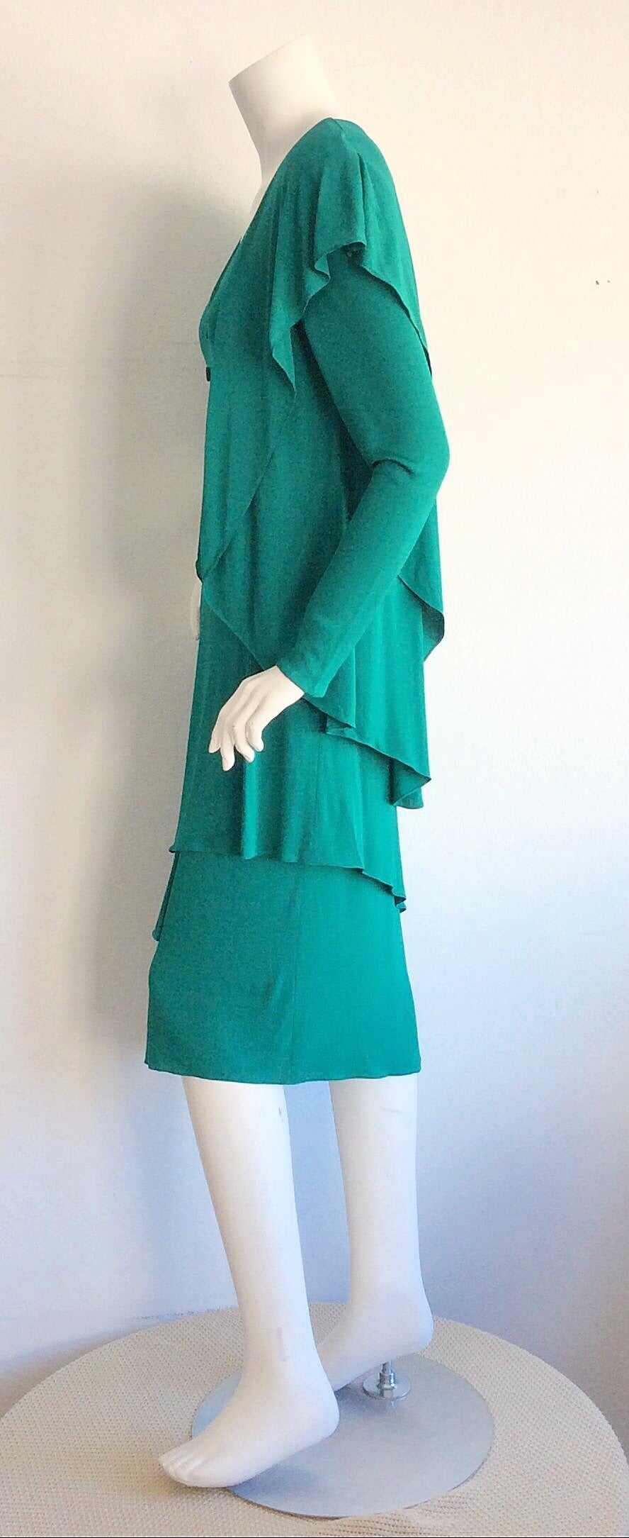 Romantic Vintage Holly's Harp Boho Silk Jersey Dress / Kelly Green Cape Detail 2