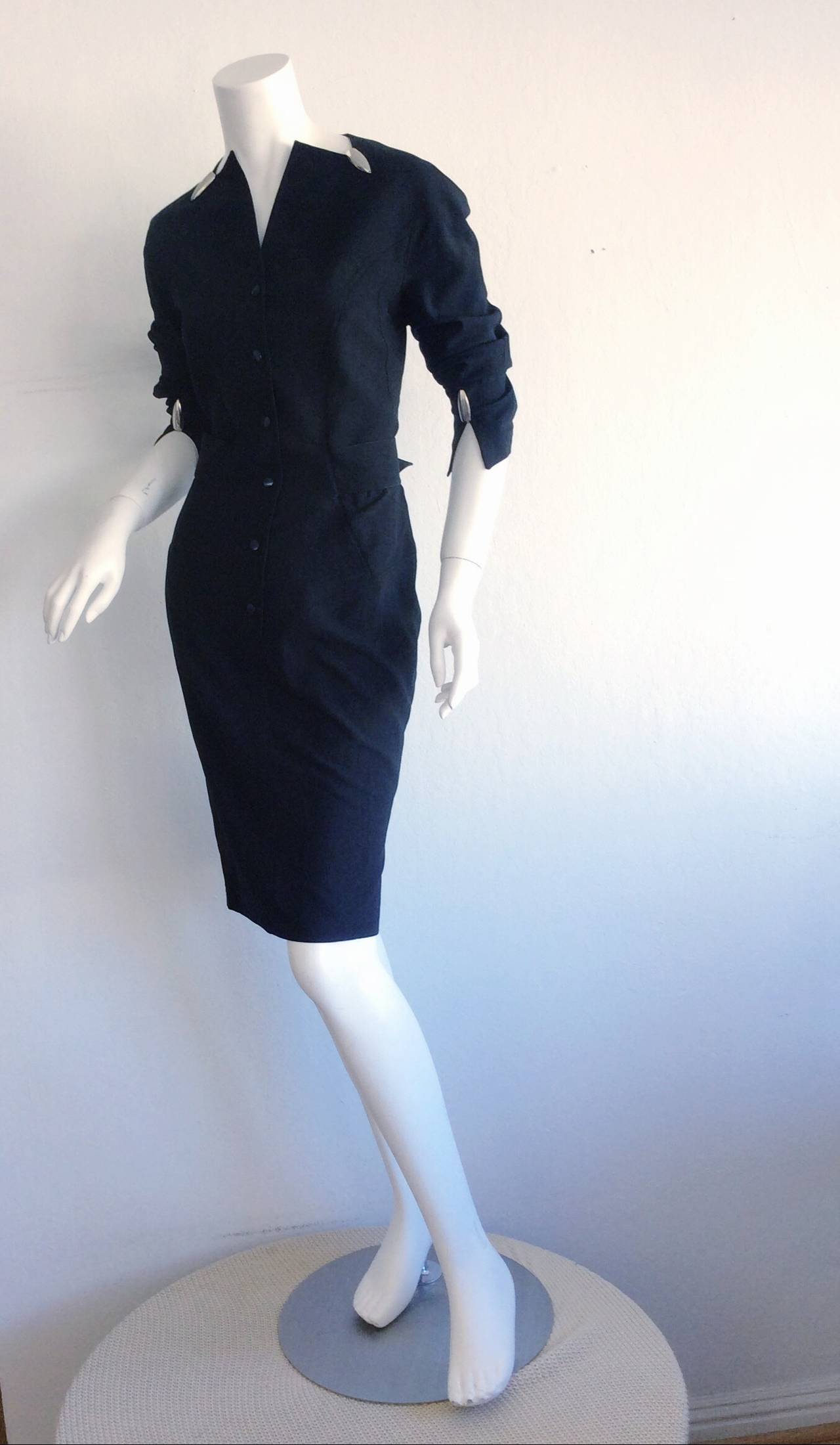 Vestido vintage Thierry Mugler negro ' Silver Bullet ' Avant Garde de los años 90 en venta 4