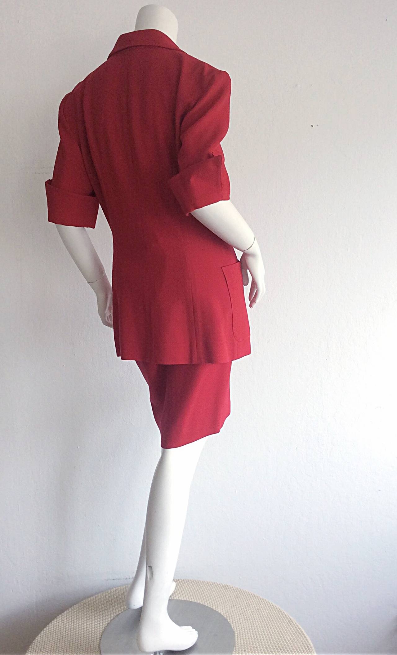Superbe ensemble jupe croisée rouge vif Karl Lagerfeld des années 1990 Pour femmes en vente