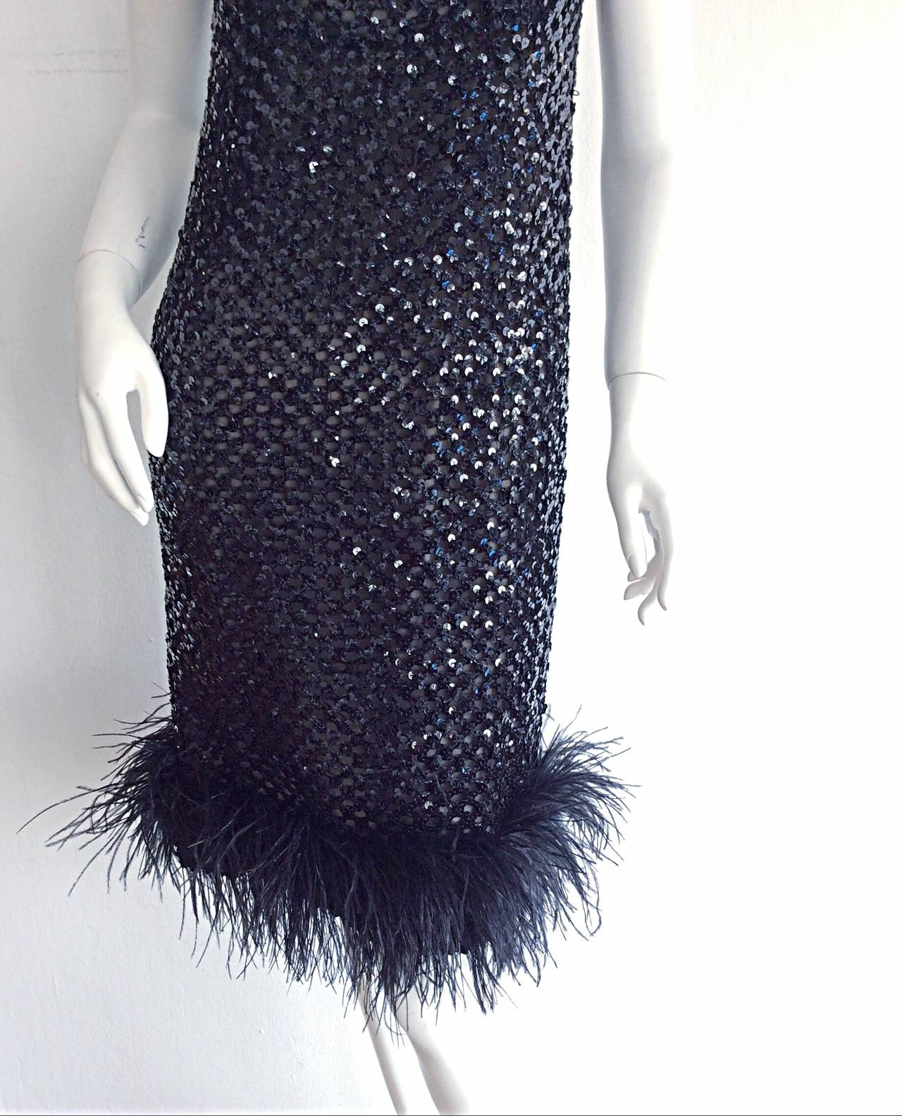 Beautiful 1960s I. Magnin Black Sequin Ostrich Feather 60s Mod Shift Dress LBD In Excellent Condition For Sale In San Diego, CA