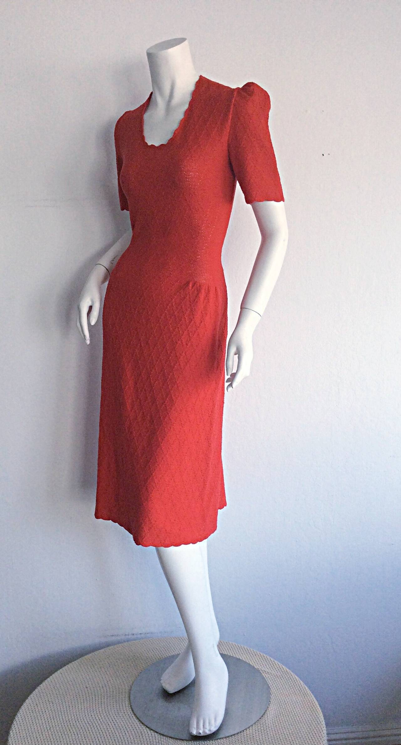 1960s Vintage Adolfo para Saks 5th Ave. Vestido de punto años 60 Rojo carmín en venta 3
