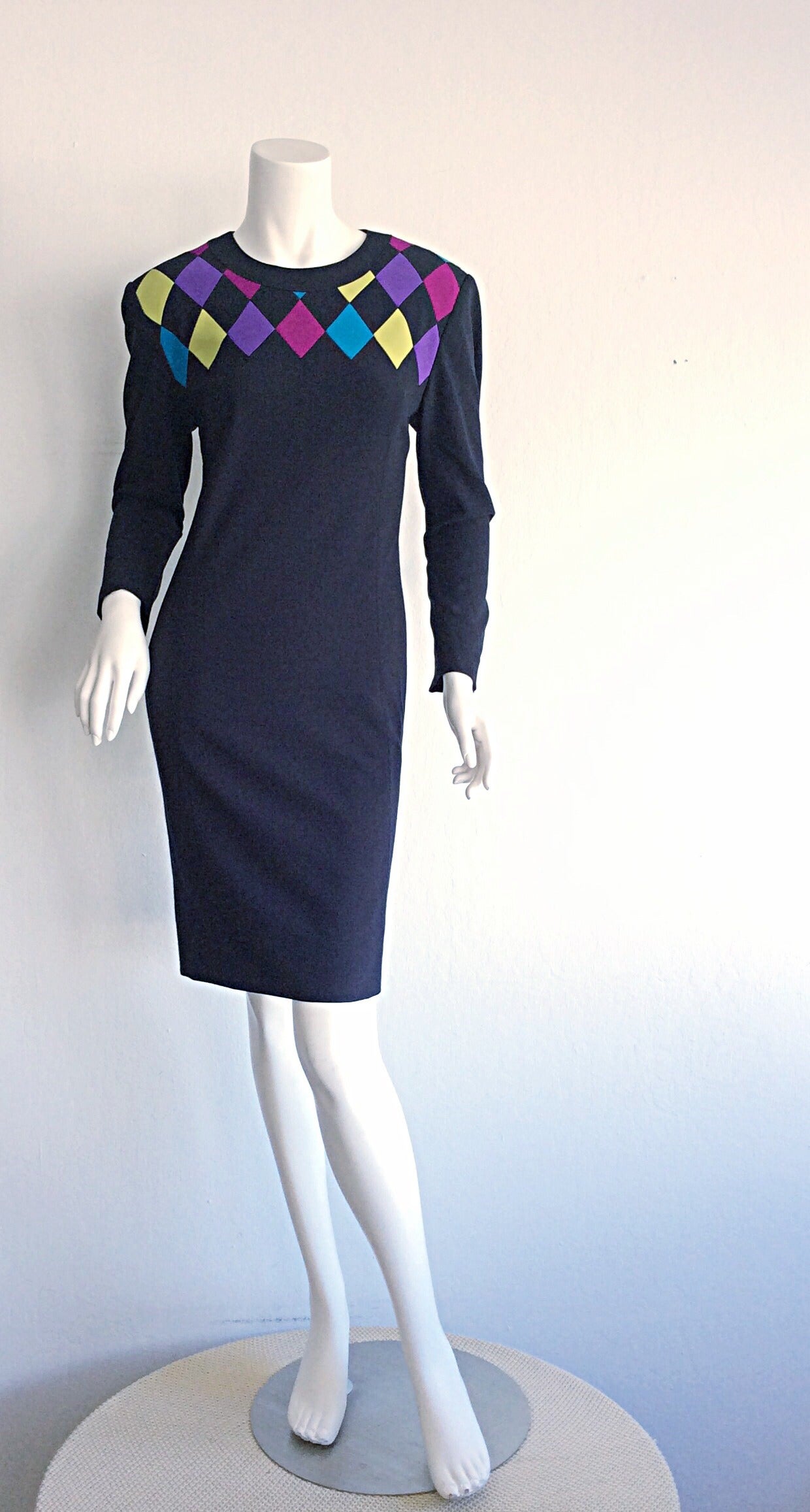 Vintage Louis Feraud Size 4 / 6 Harlequin Geometric Midnight Navy Blue Dress In Excellent Condition For Sale In San Diego, CA