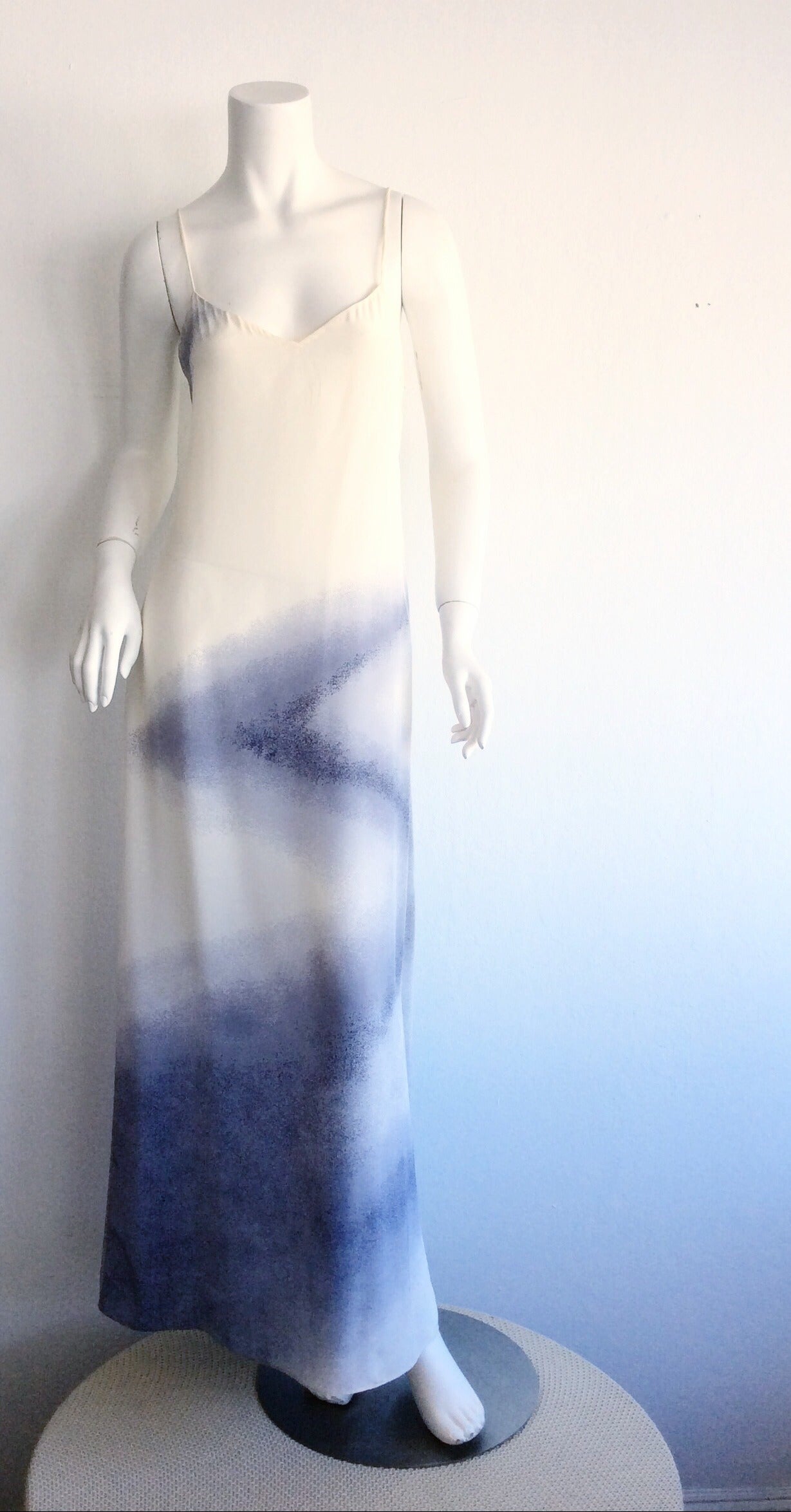 Vintage Halston Breathtaking Documented Ombre Avant Garde Silk Dress In Excellent Condition For Sale In San Diego, CA