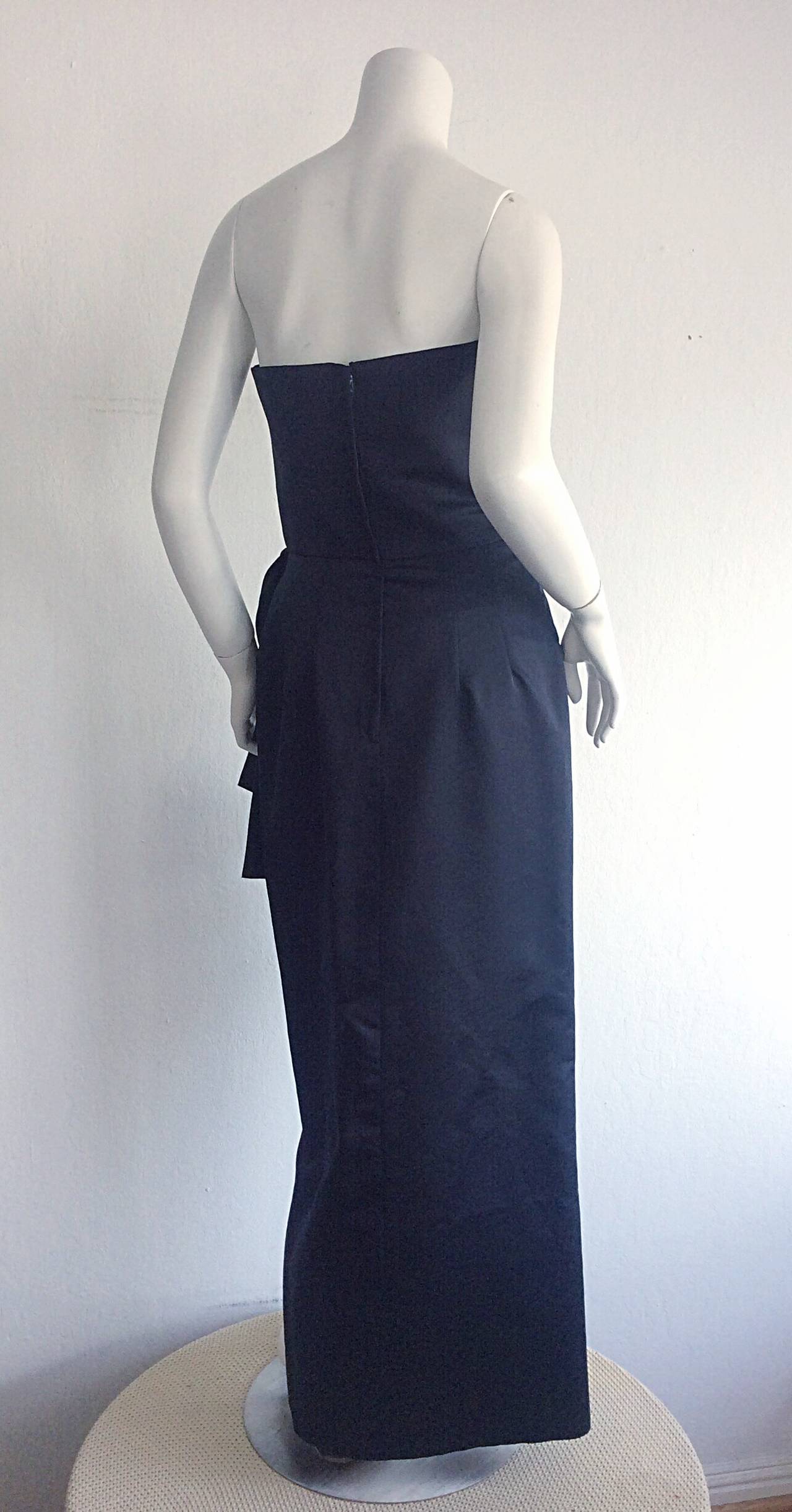 Women's Bombshell Vintage Victor Costa Silk Satin Strapless Origami Bow Black Gown