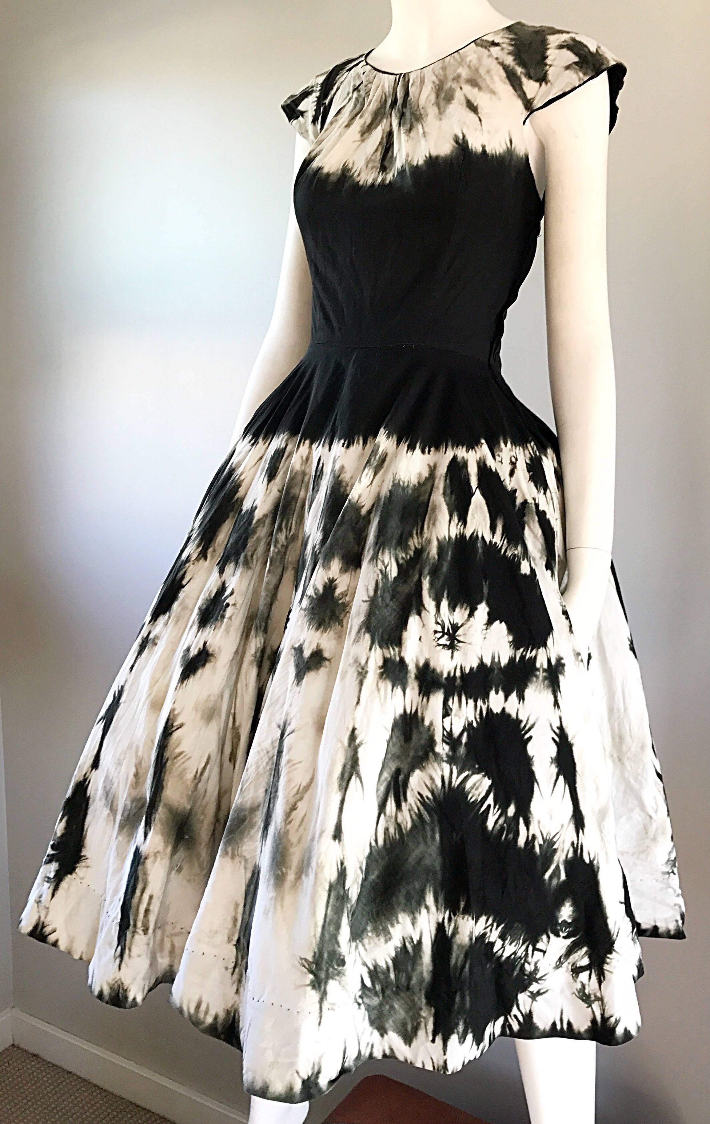 1950s Madalyn Miller 1950s Black and White Tie Dye Cotton Chic Vintage 50s Dress In Excellent Condition In San Diego, CA