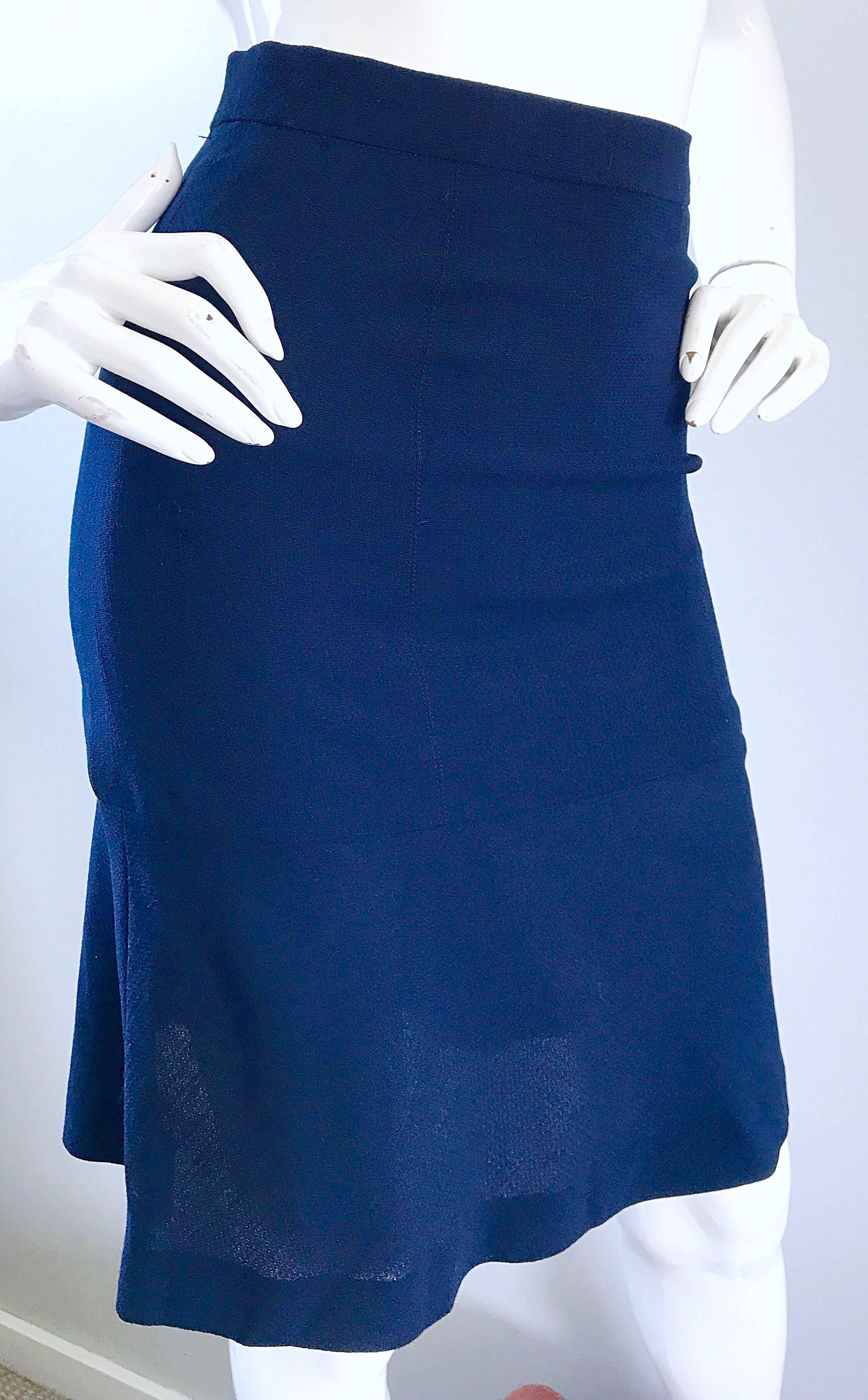 Vintage Chanel 1990s Navy Blue Flounce Hem Virgin Wool High Waisted 90s Skirt In Excellent Condition For Sale In San Diego, CA