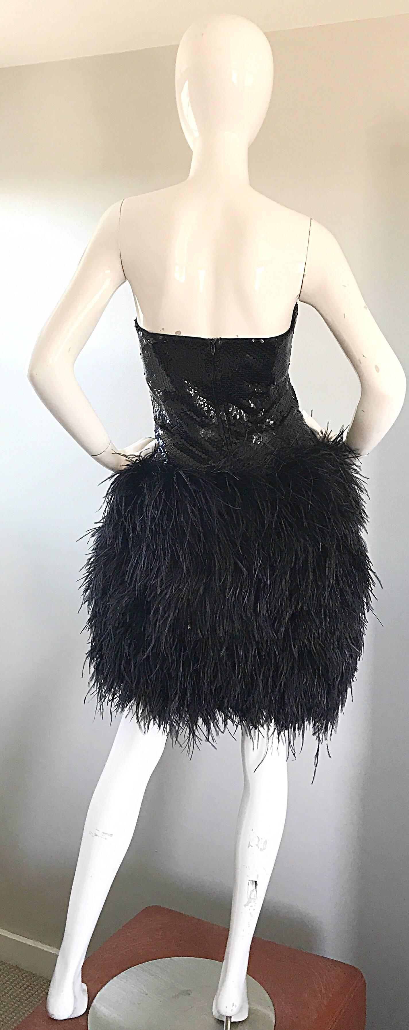 Erstaunlich 1980s Vintage Lillie Rubin Schwarz Pailletten Straußenfeder trägerlosen Kleid Damen im Angebot