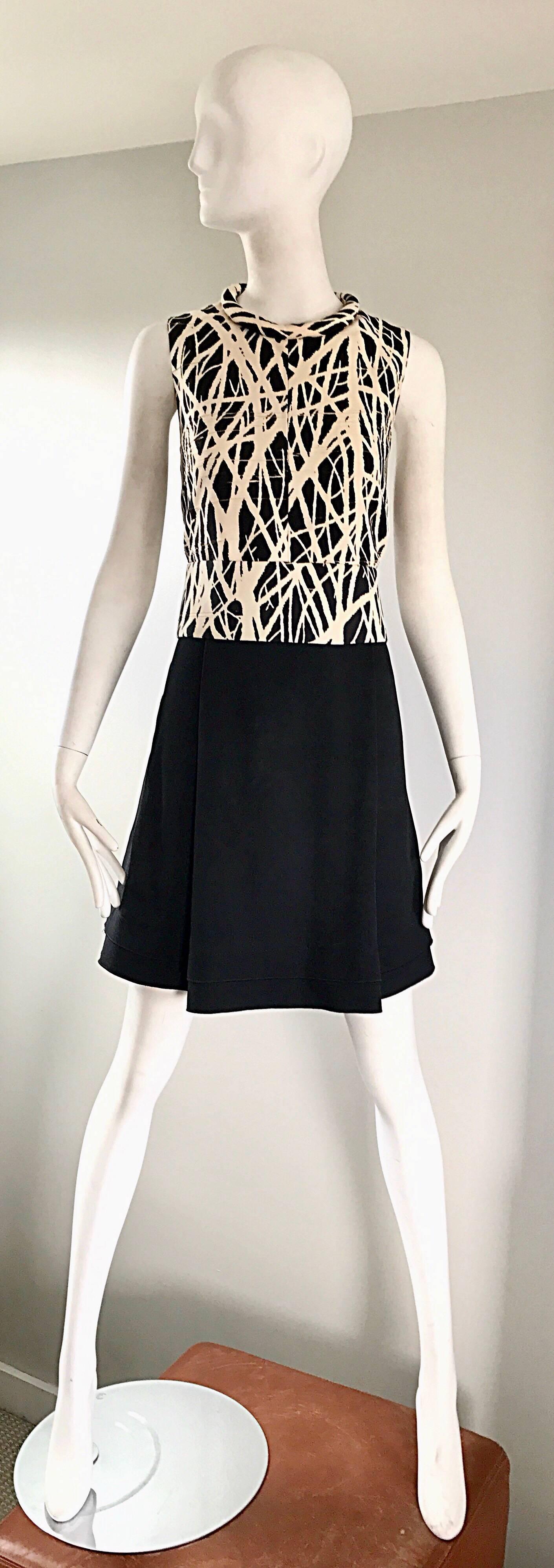 New Proenza Schouler Size 8 Black and White Abstract 1960s Style A Line Dress For Sale 2