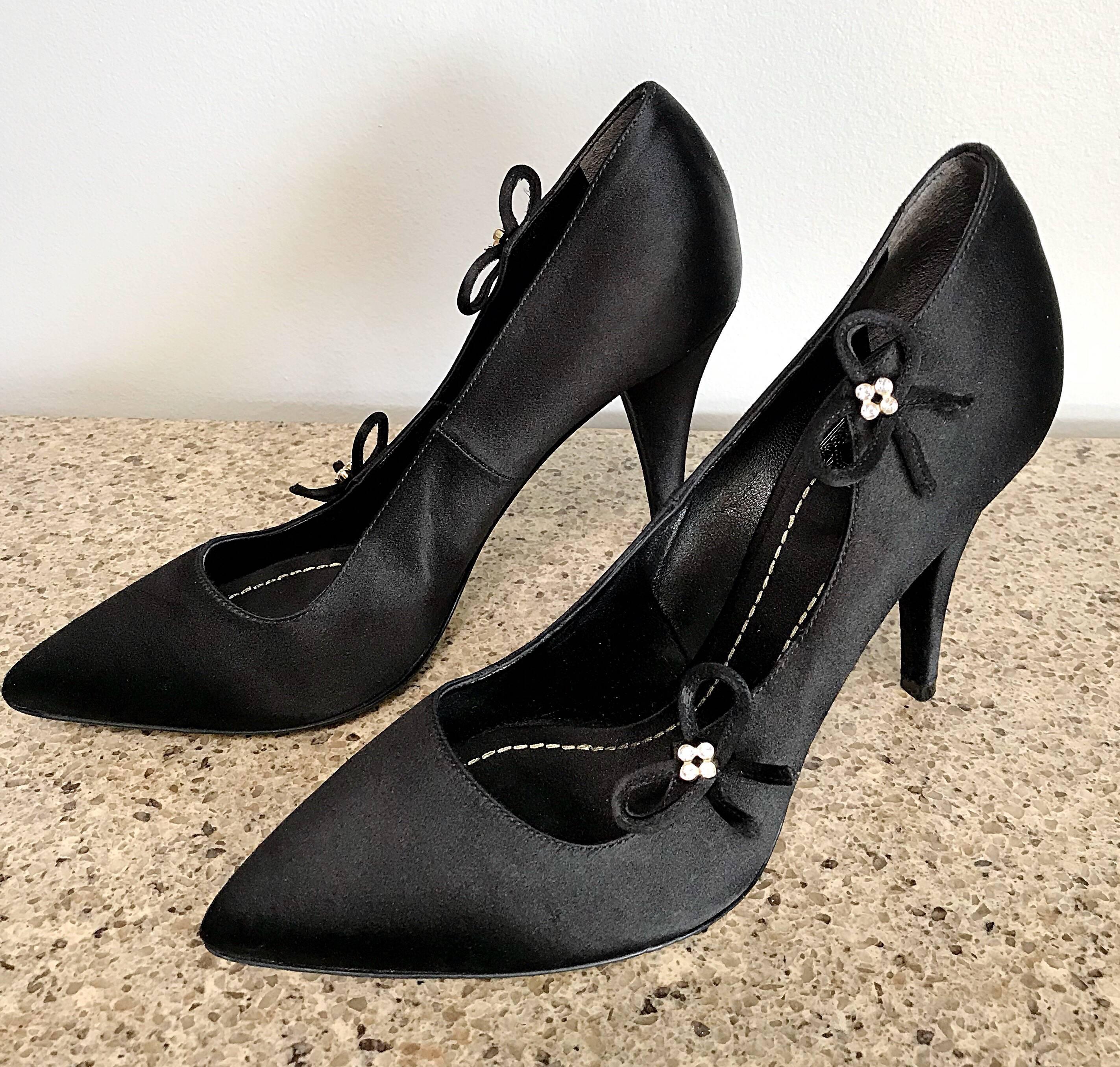 Christian Dior par John Galliano - Chaussures à strass en satin et soie, noires, taille 36 / 6 Pour femmes en vente