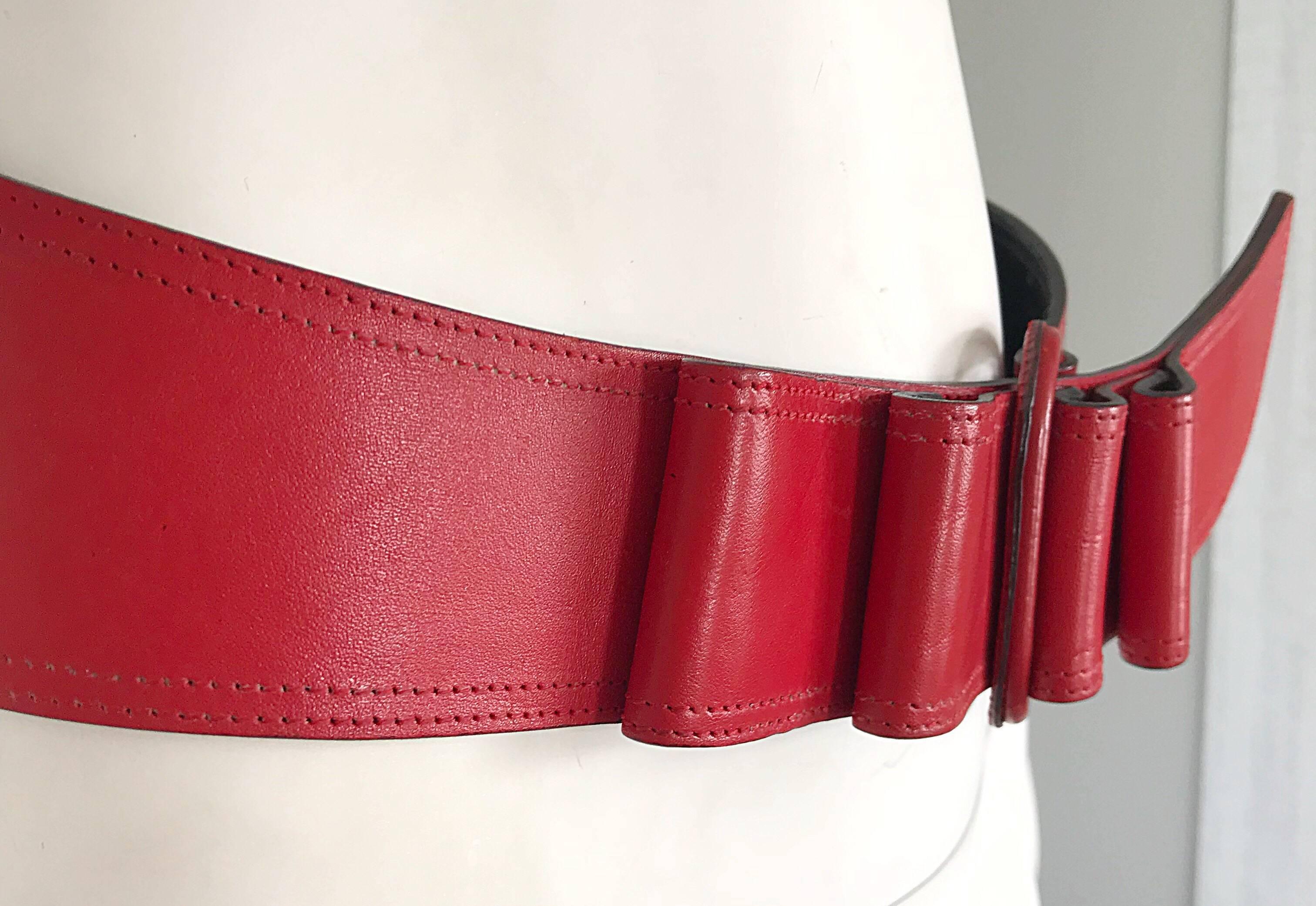 Claude Montana 1980s Avant Garde Lipstick Red Leather Vintage 80s Belt In Excellent Condition For Sale In San Diego, CA