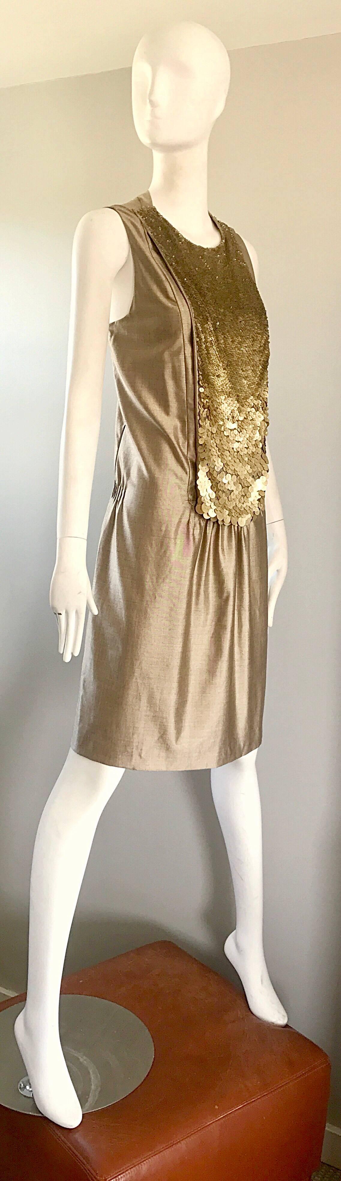 Luca Luca Size 42 / 12 Gold Metallic Silk Deco Style Sequin Bib 20s Style Dress In Excellent Condition For Sale In San Diego, CA