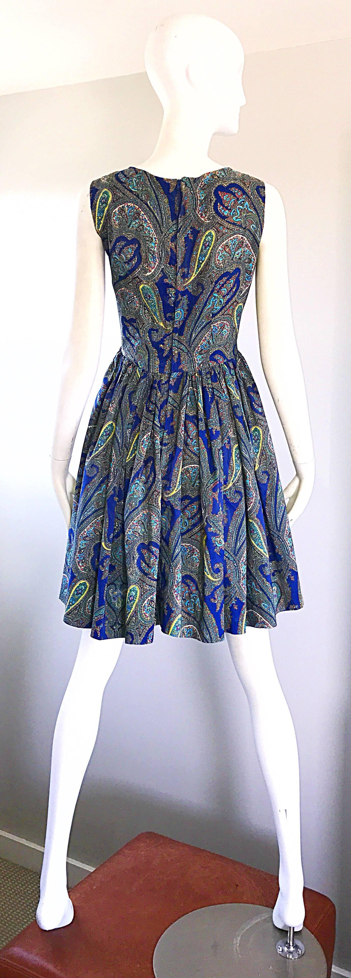 1950s Gorgeous Blue Paisley Fit n' Flare Vintage 50s Sleeveless Silk Dress In Excellent Condition For Sale In San Diego, CA