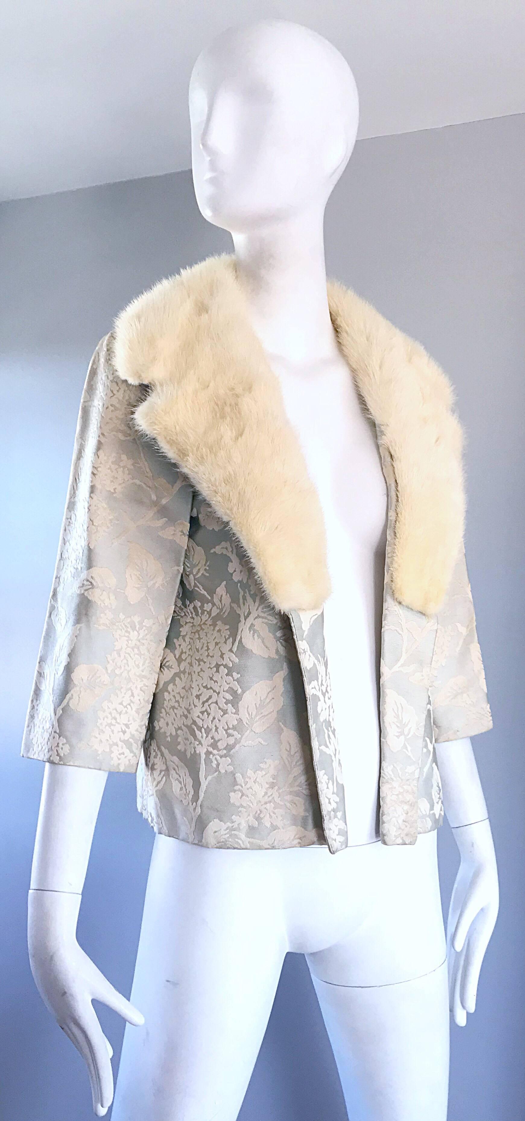 Gorgeous 1950s Light Blue White Silk Brocade Mink Fur Collar Vintage 50s Jacket  3