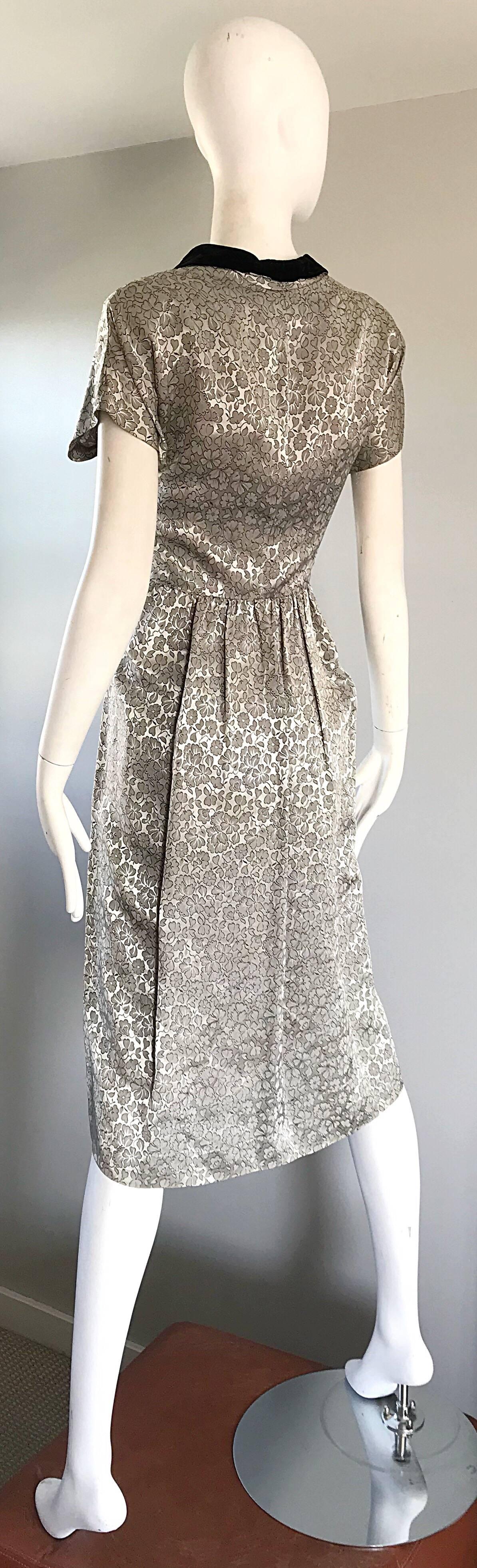 Women's Large Size 1940s Silver Grey and Black Silk + Velvet Flower 40s Vintage Dress For Sale