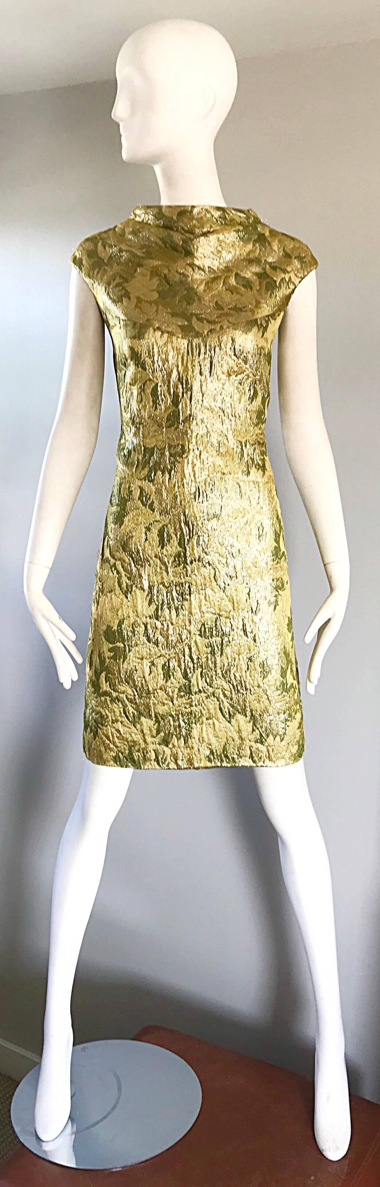 Gorgeous 1960s JOSEPH MAGNIN gold and chartreuse green metallic silk shift dress! Features a striking print, with an incredible fit! Fitted bodice, with a straight skirt. Full metal zipper up the back with hook-and-eye closure. Fully lined. Great