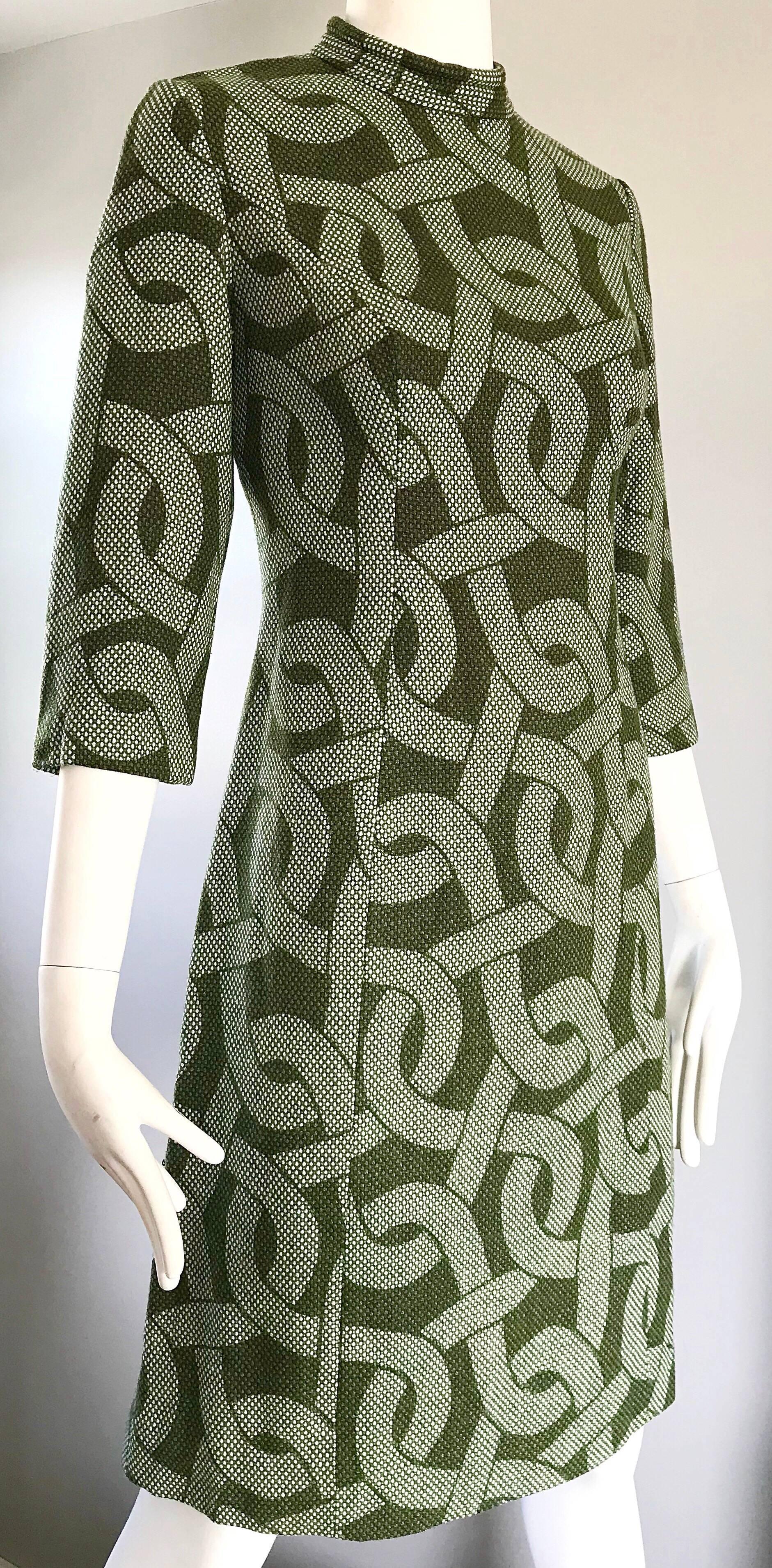 1960s Hunter Green + White ' Chain ' Print 3/4 Sleeves Vintage 60s Wool Dress 3