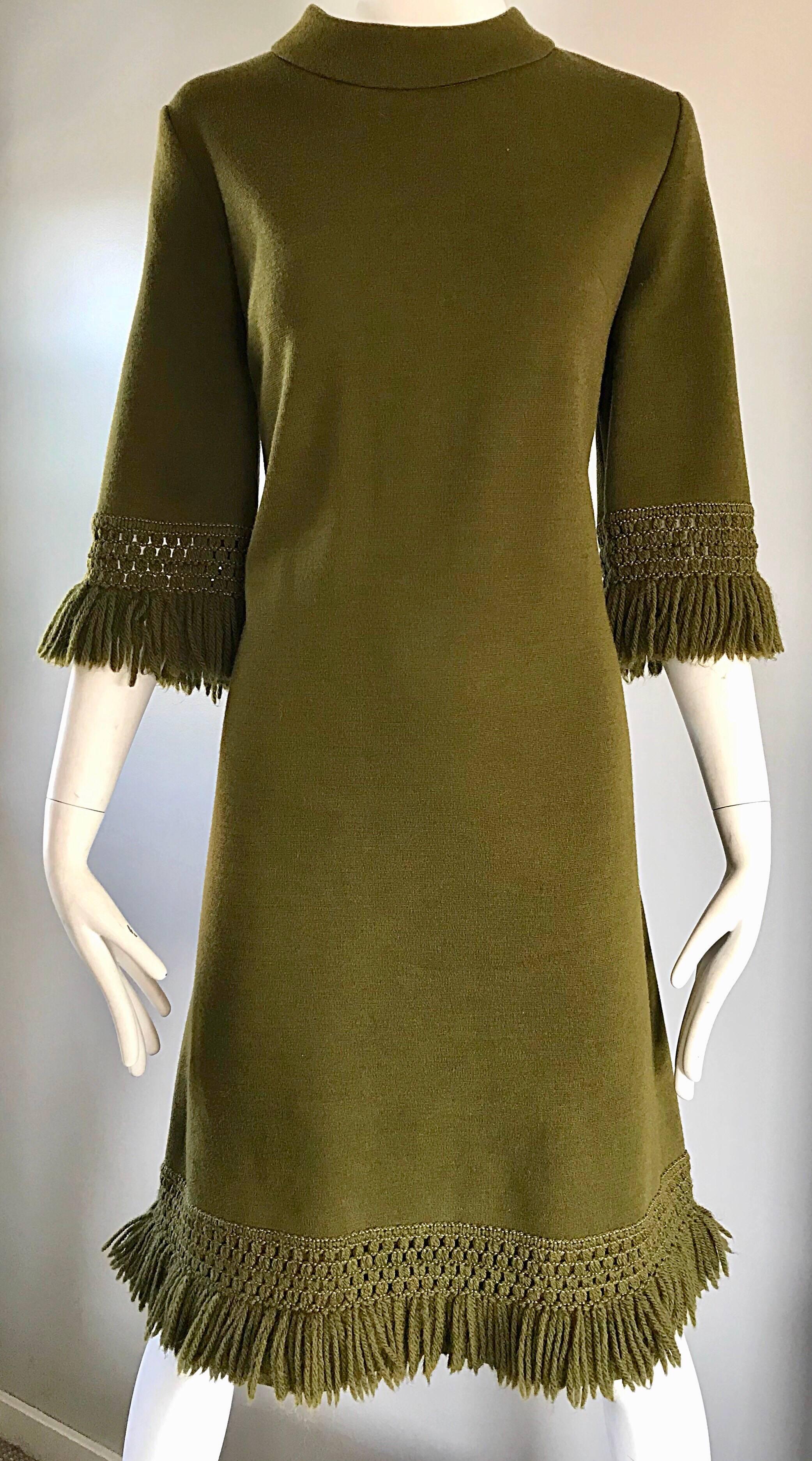 1960s Hunter Forest Green 3/4 Sleeves Fringe Hem Chic Vintage 60s Wool Dress  1