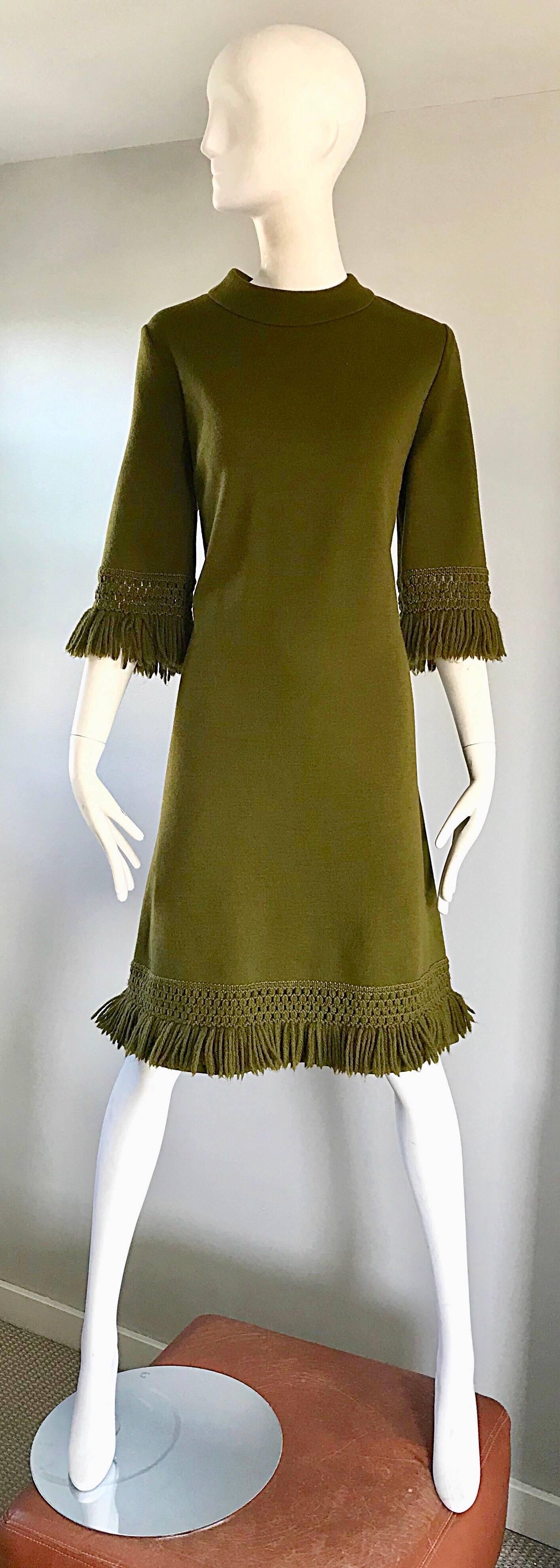 1960s Hunter Forest Green 3/4 Sleeves Fringe Hem Chic Vintage 60s Wool Dress  3