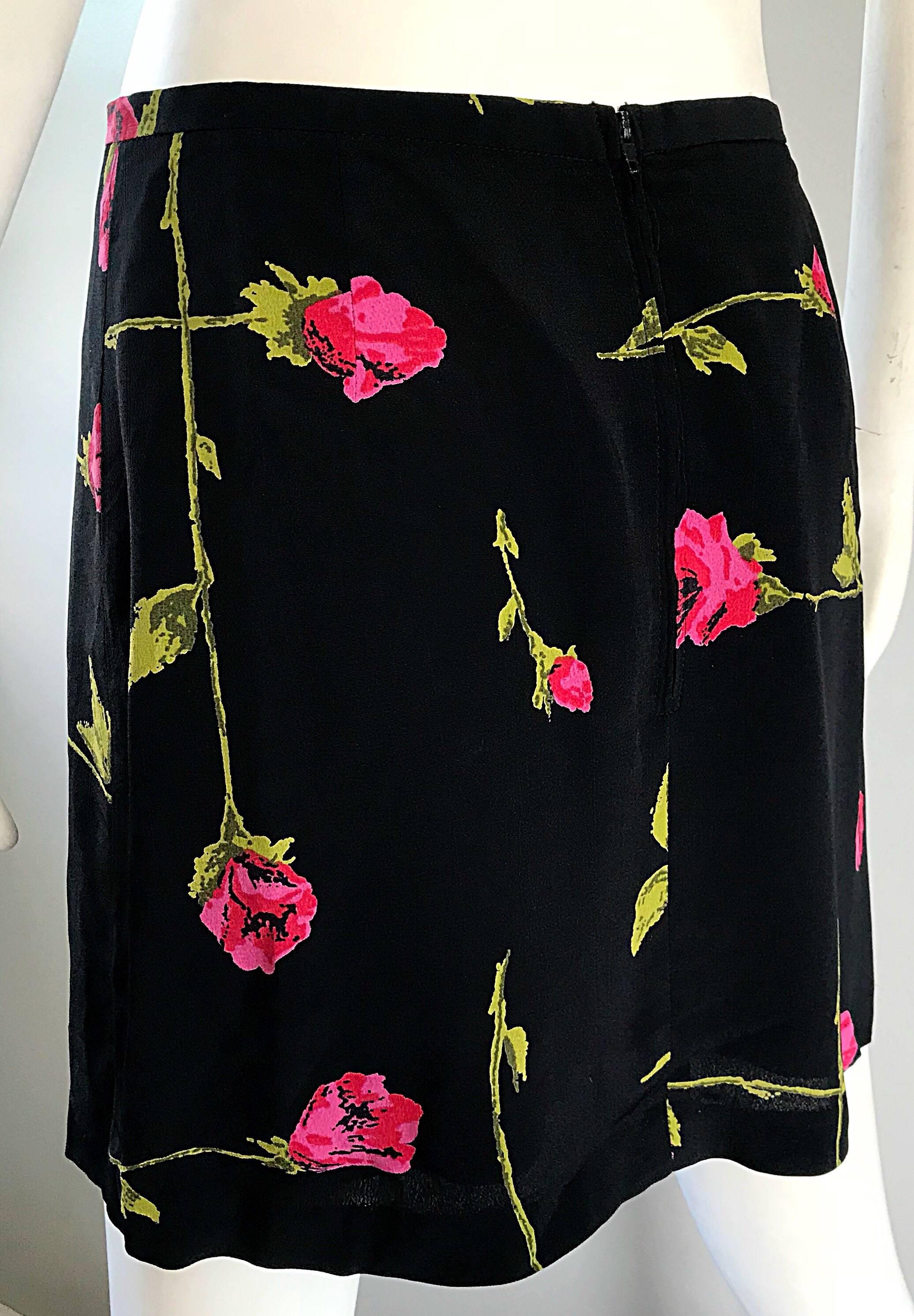 1990s Betsey Johnson Rose Print Hot Pink + Green + Black Vintage 90s Mini Skirt In Excellent Condition In San Diego, CA