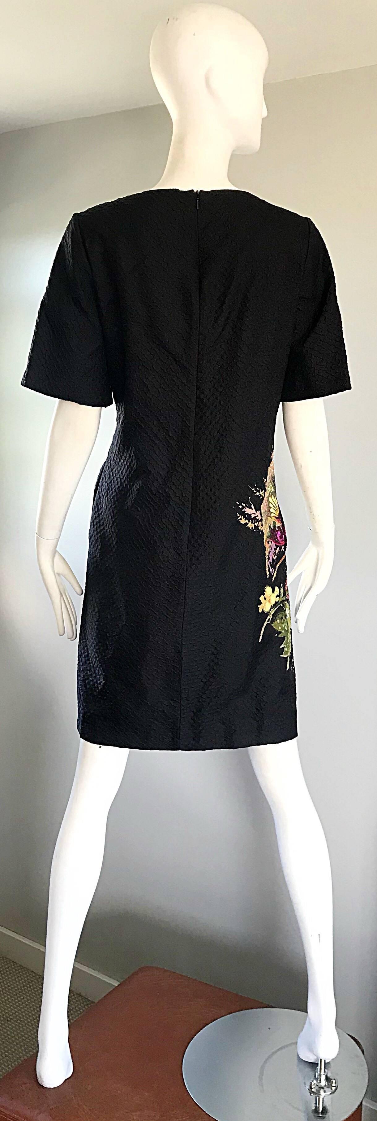 Vintage Etro 1990s Black Silk Size 40 Floral Print Short Sleeve 90s Shift Dress For Sale 2