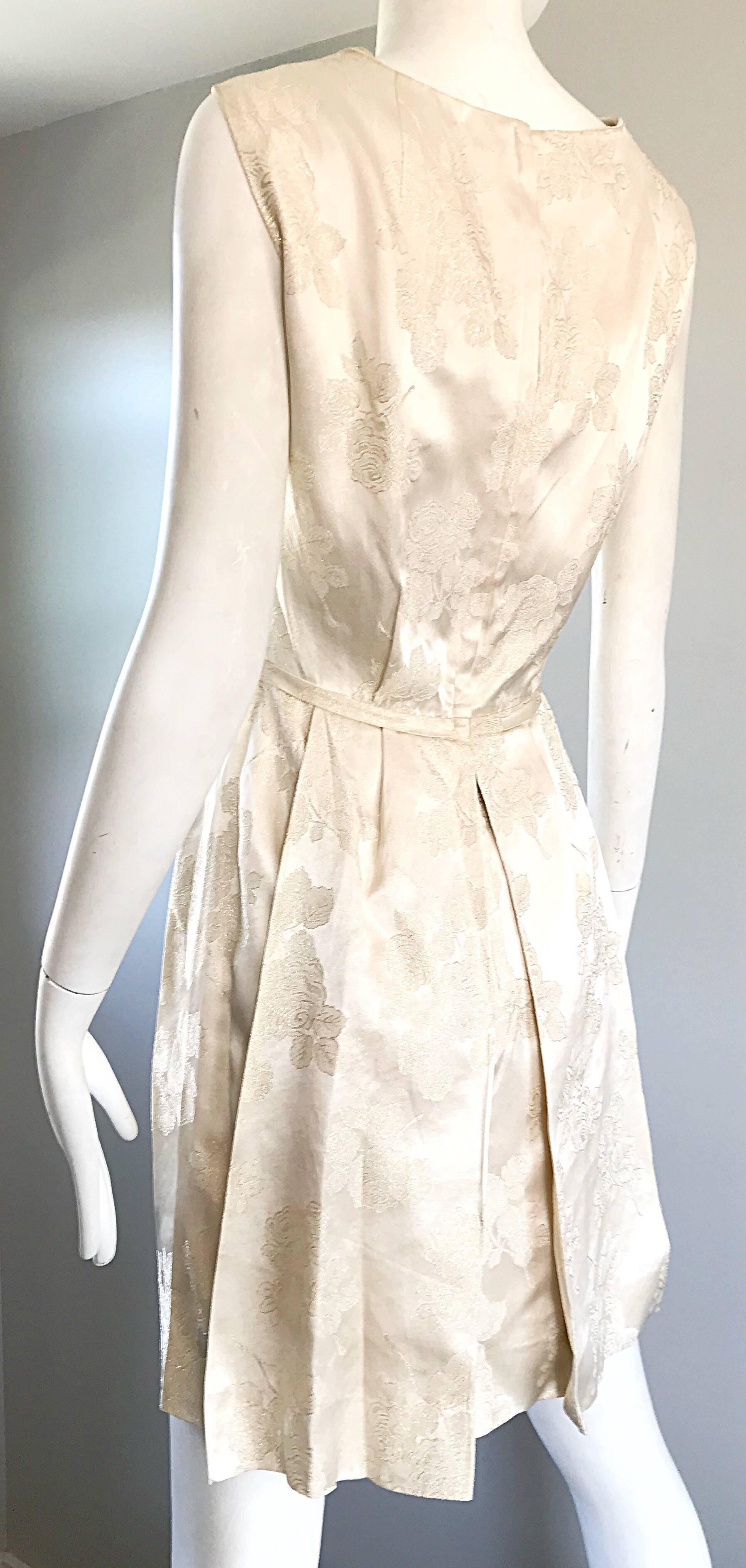 1960s R & K Originals Ivory Off White Silk Jacquard Sleeveless Cocktail Dress 60 For Sale 2
