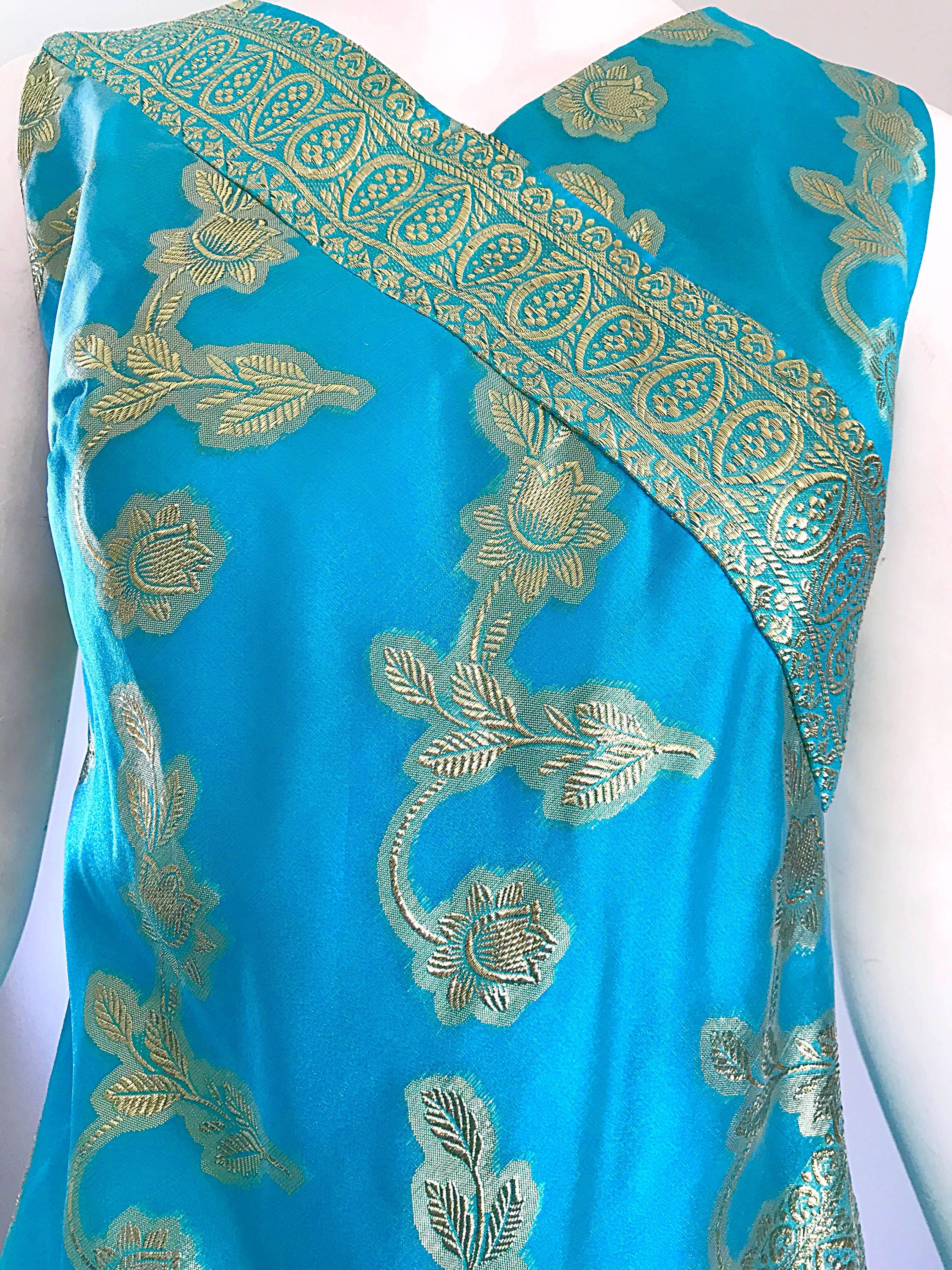 Blu Maxi abito in seta vintage anni '60 di Waltah Clarke, blu turchese e oro in vendita