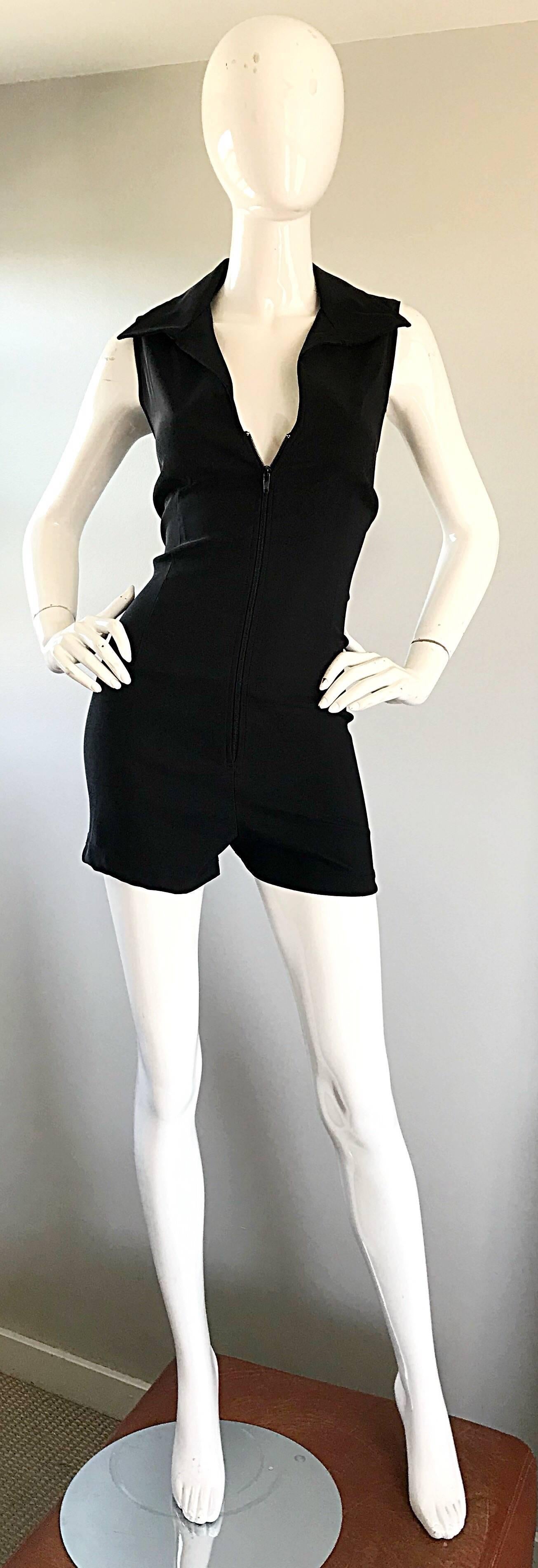 1990s Does 1970s Black Crepe Sleeveless One Piece 90s Vintage Romper Jumpsuit In Excellent Condition For Sale In San Diego, CA