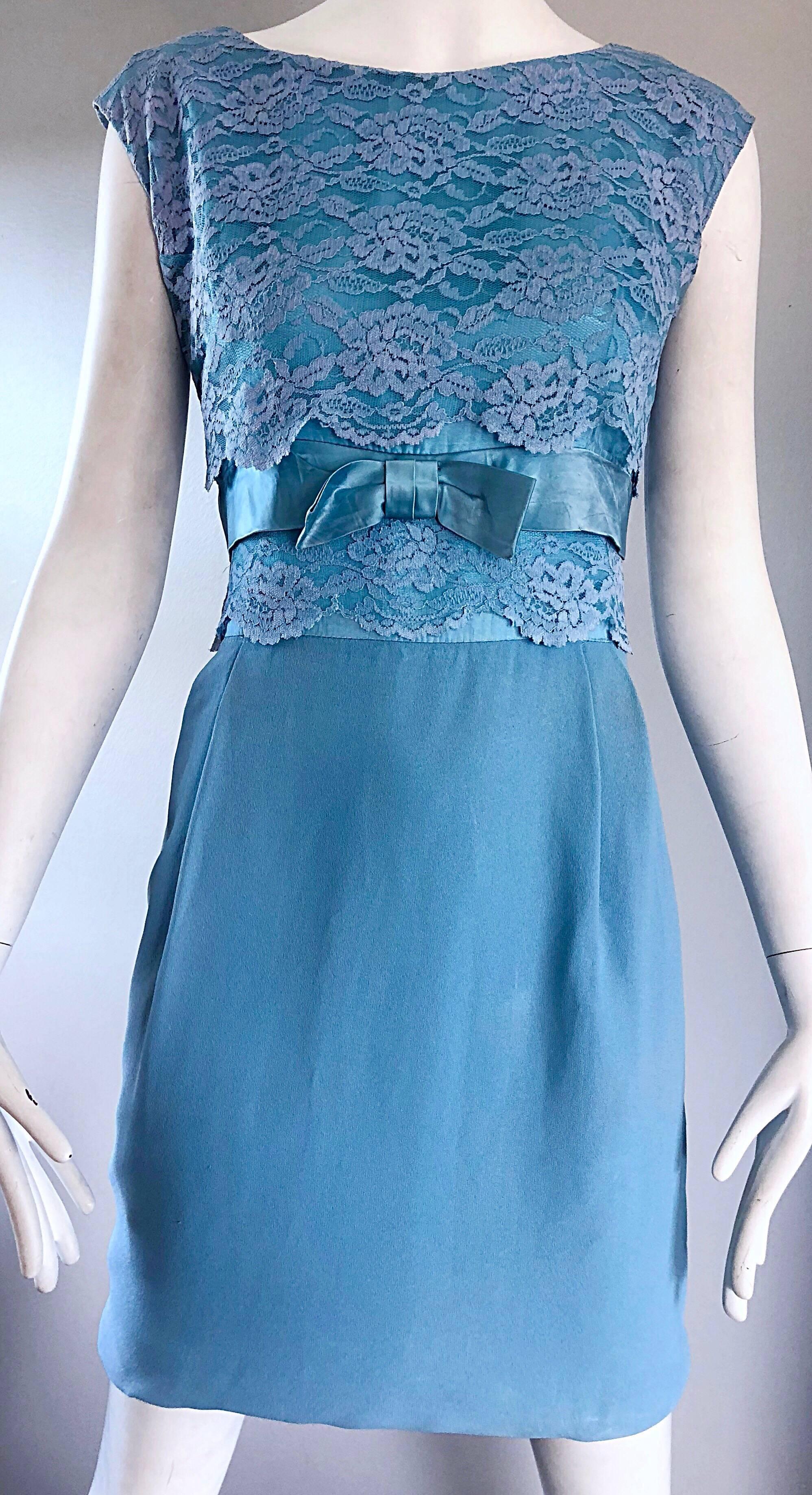 Women's Beautiful 1960s Light Blue Silk Crepe Lace Bow Vintage 60s Shift Mini Dress For Sale
