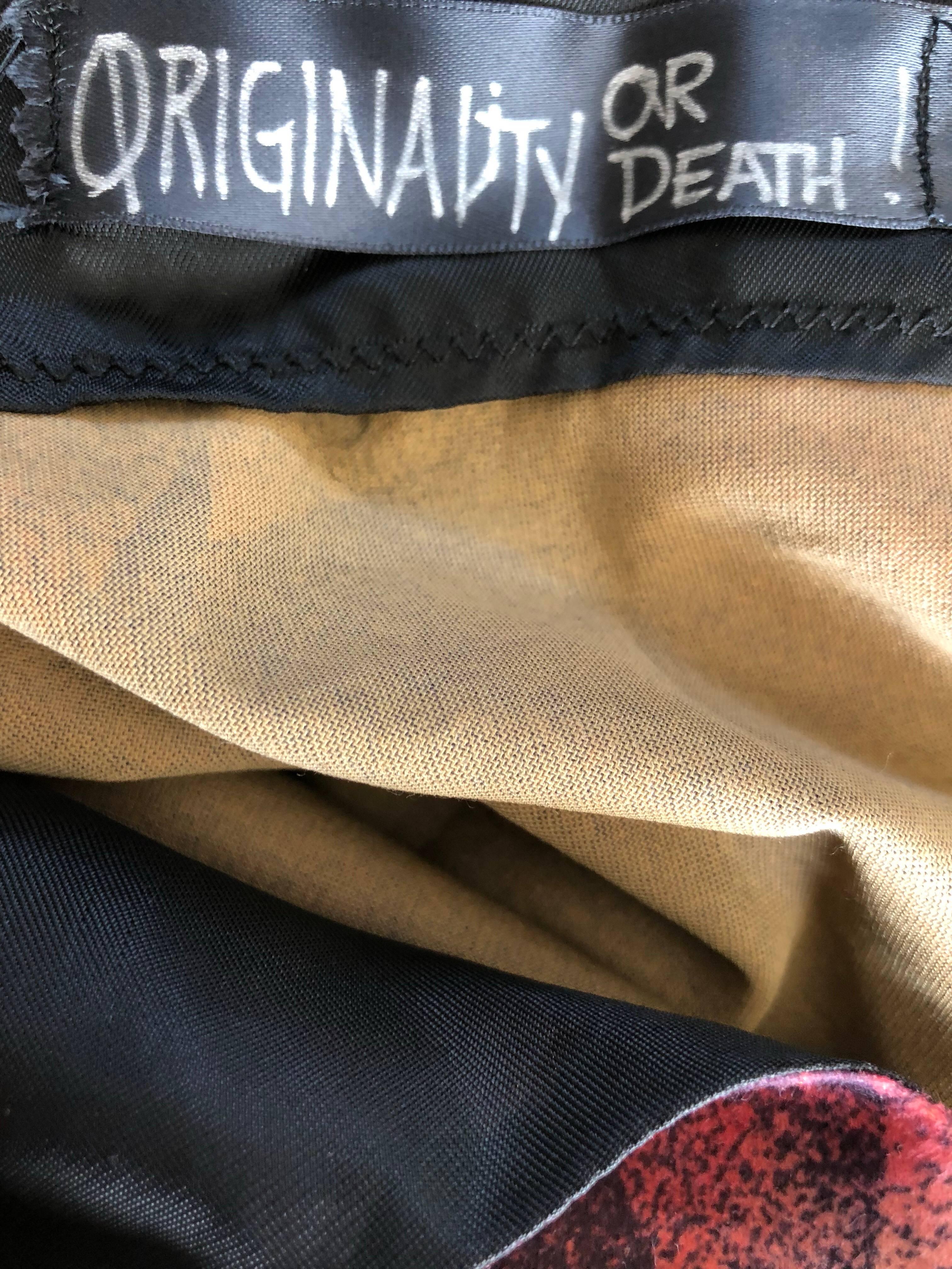 Raro top anni '90 Ordinary or Death Ultra Suede Avant Garde Face Print Fringe 90s in vendita 5