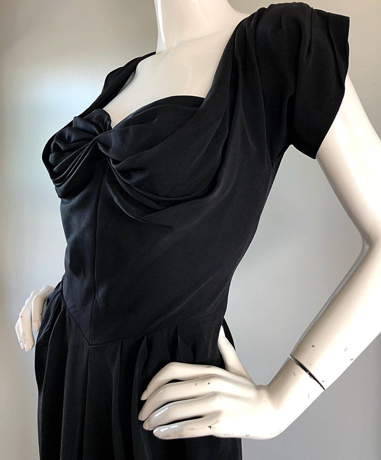 1950s Dorothy O'Hara Black Crepe Cap Sleeve Sweetheart Neck Vintage 50s Dress For Sale 3