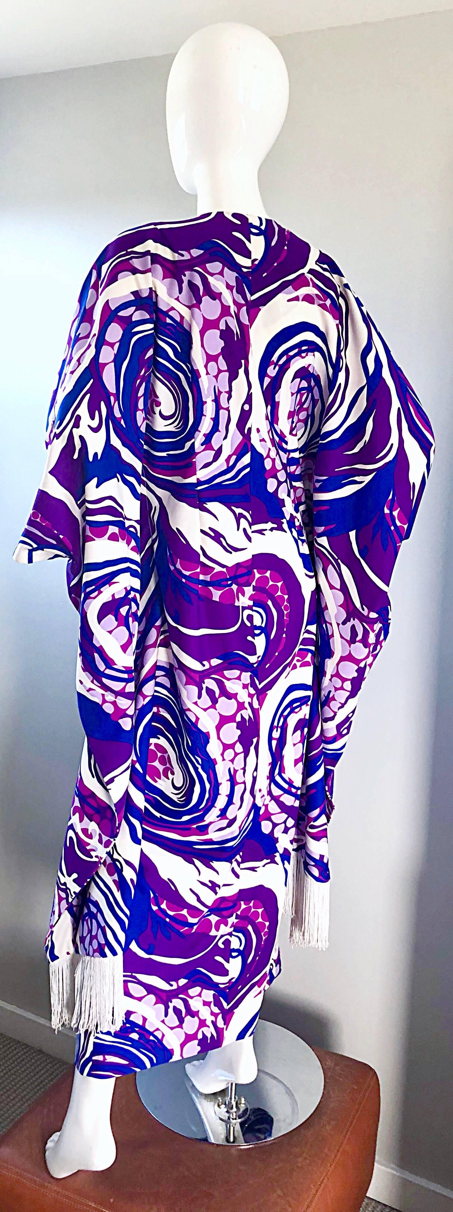 Robe longue caftan à franges Op Art bleu et violet Liberty House des années 1970 en vente 3