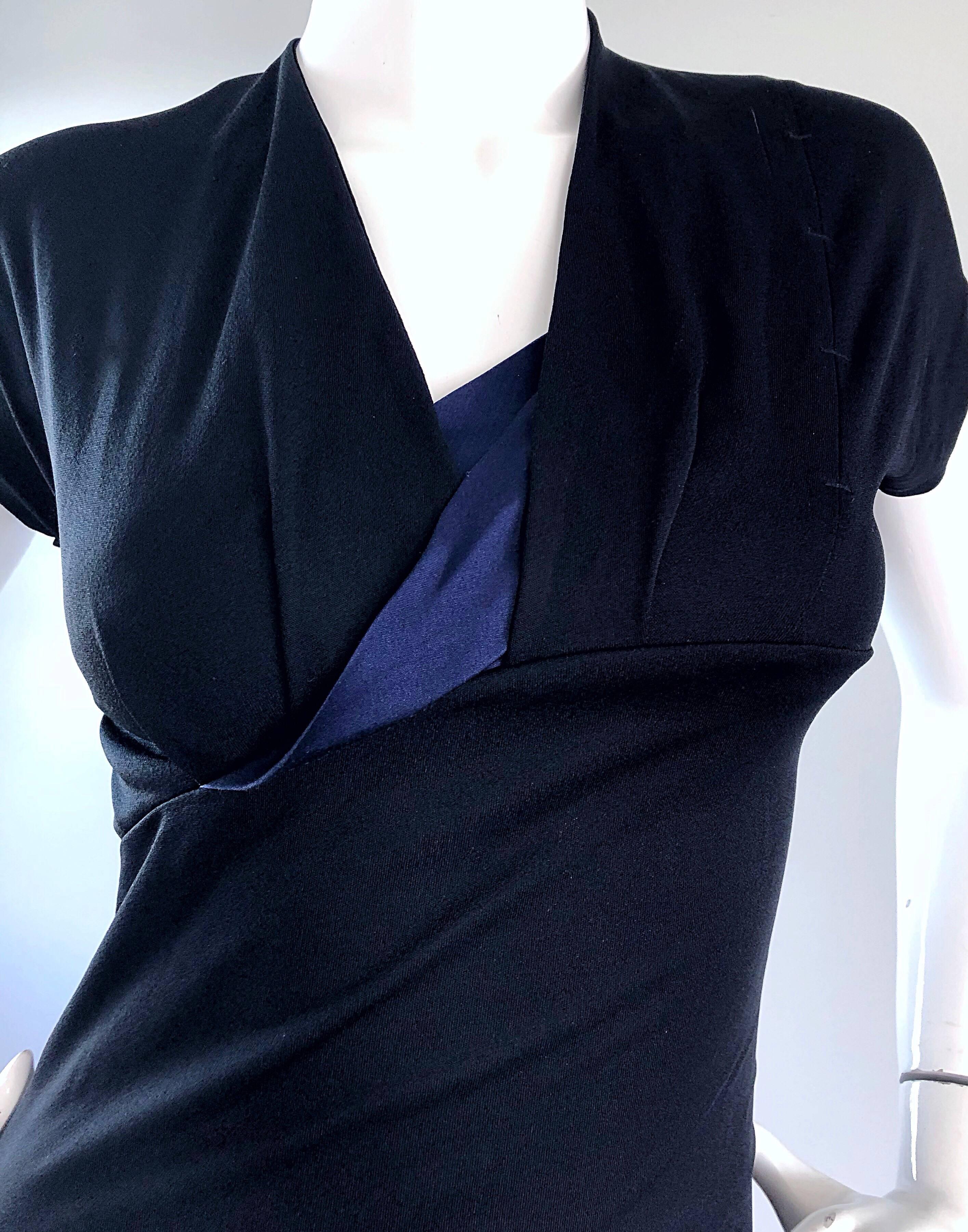 Vintage Salvatore Ferragamo 1990er Jahre Jersey Kleid in Schwarz und Marineblau Größe 40 im Zustand „Hervorragend“ im Angebot in San Diego, CA