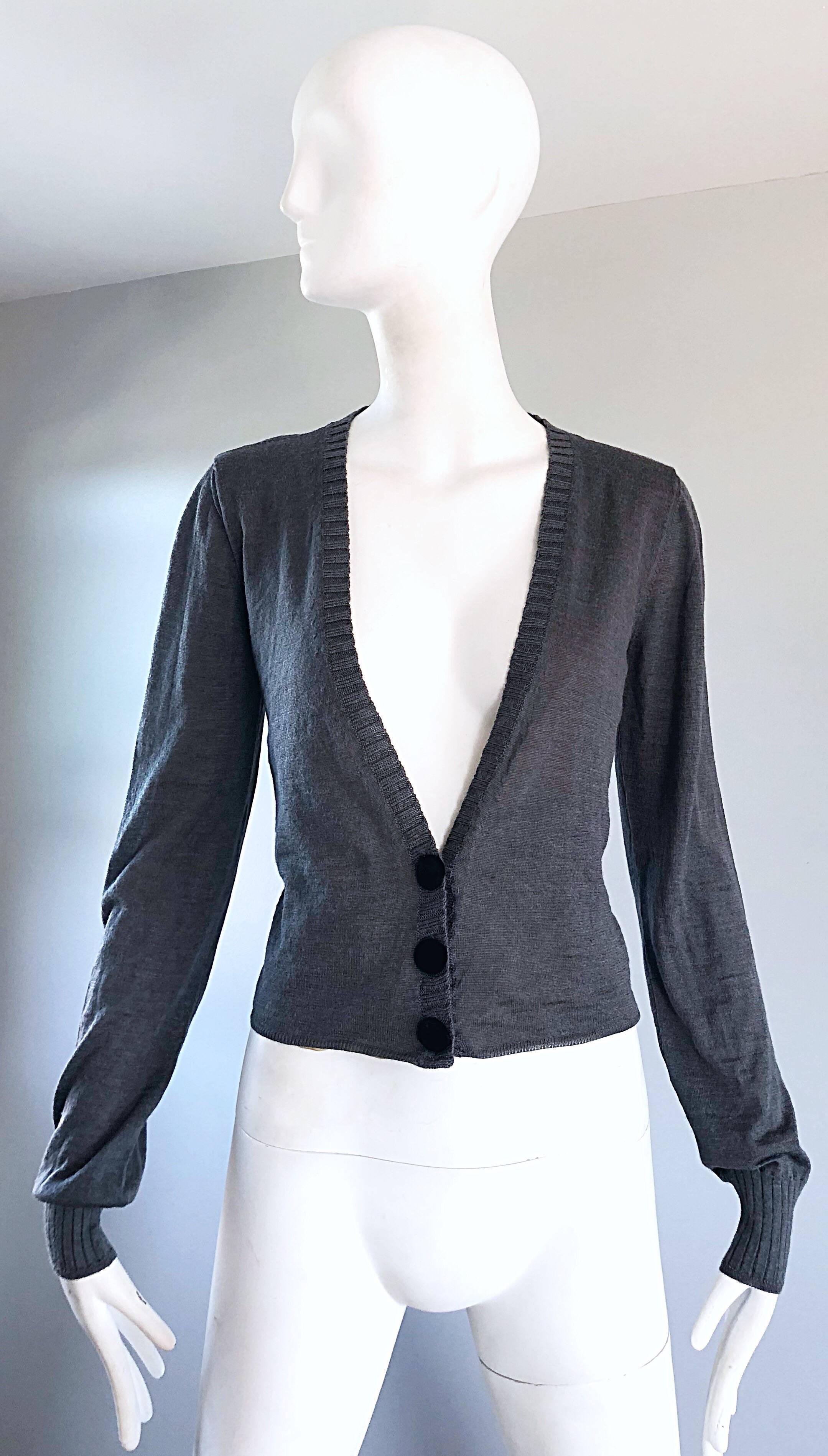 Classic LANVIN, by ALBER ELBAZ Hiver 2006 charcoal gray alpaca and silk blend lightweight cardigan sweater! Smart tailored fit stretches to fit. Three black velvet buttons up the front. Fully lined in nude silk. Perfect weight for layering, and is a