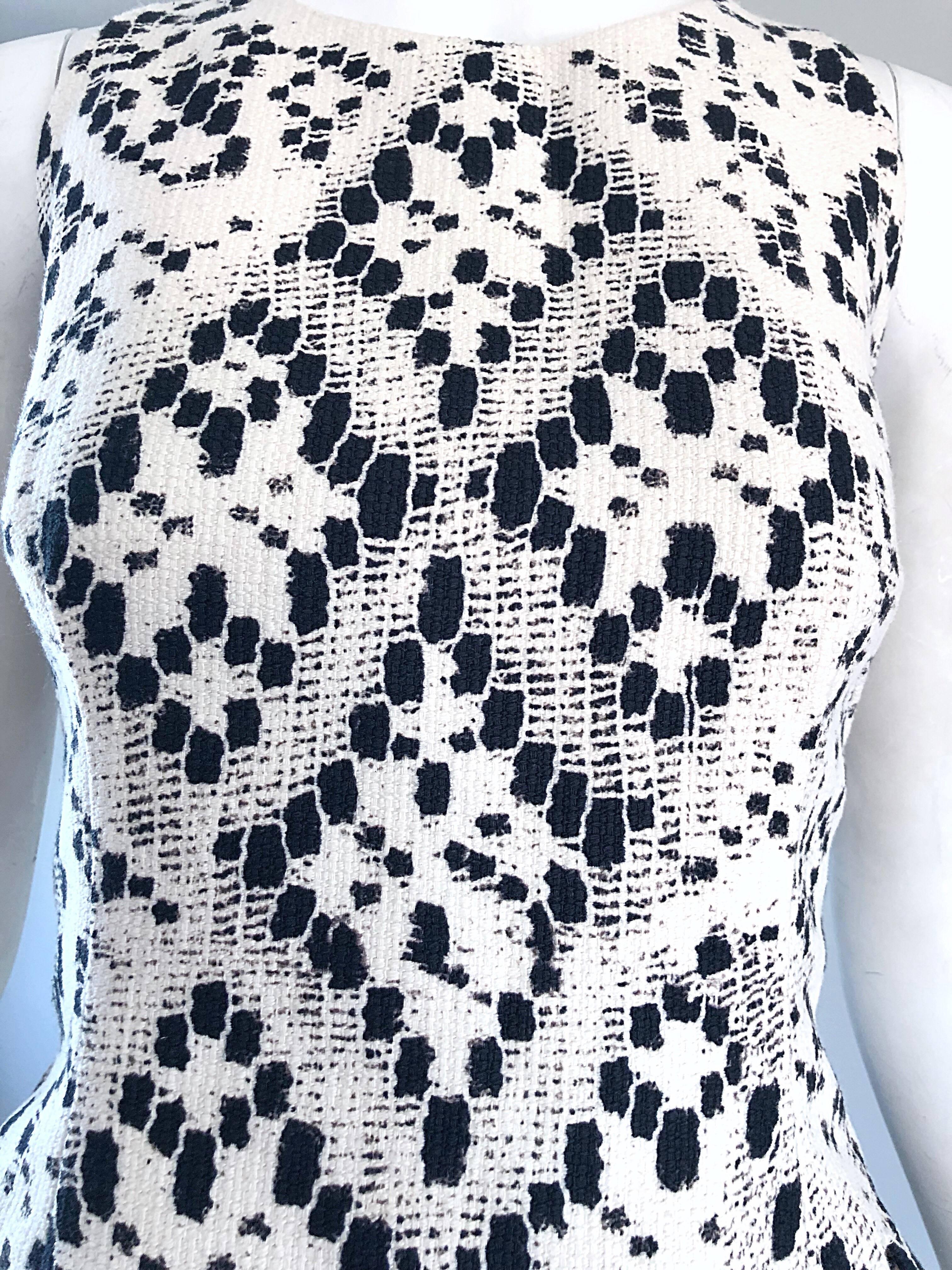 abstract black and white dress