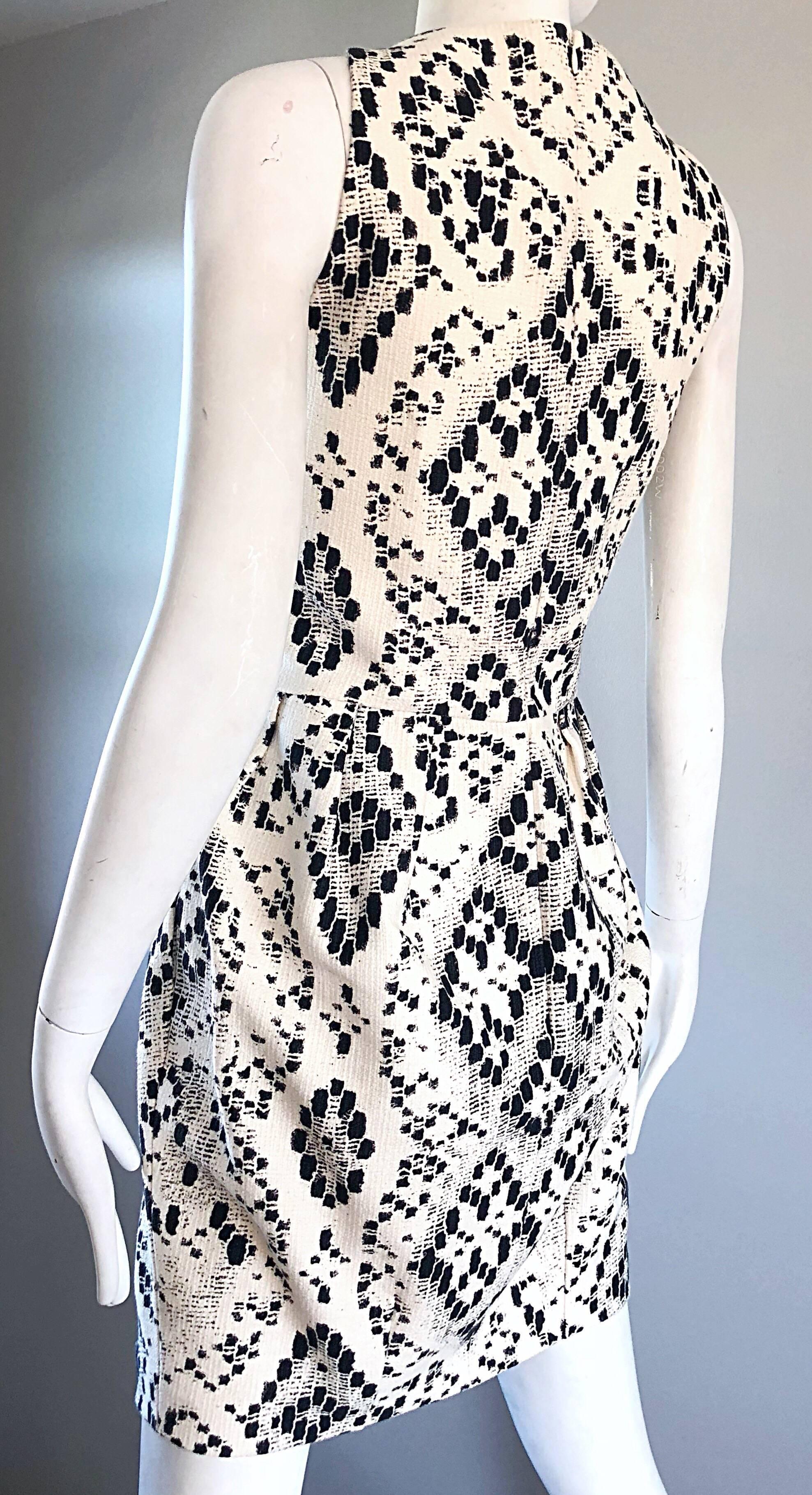 Giambattista Valli Talla 10 12 Resort 2012 Vestido sin mangas abstracto blanco negro en venta 5