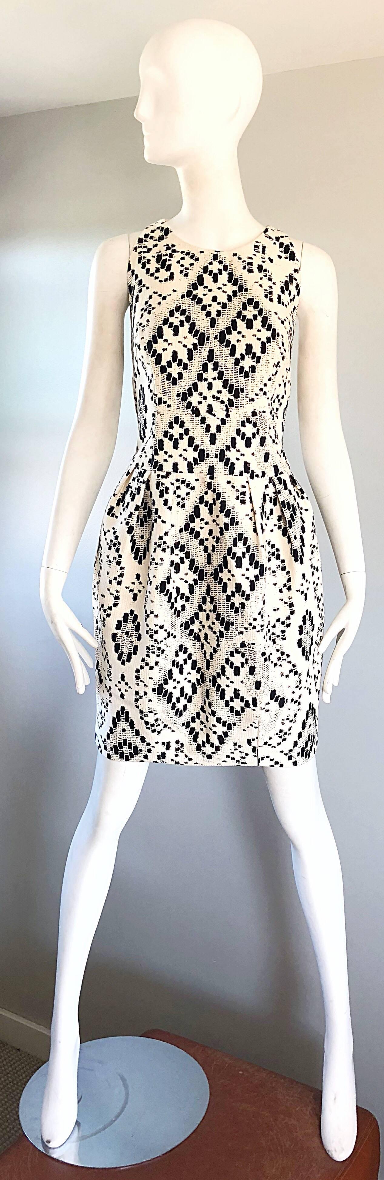 Giambattista Valli Size 10 12 Resort 2012 Black White Abstract Sleeveless Dress For Sale 3