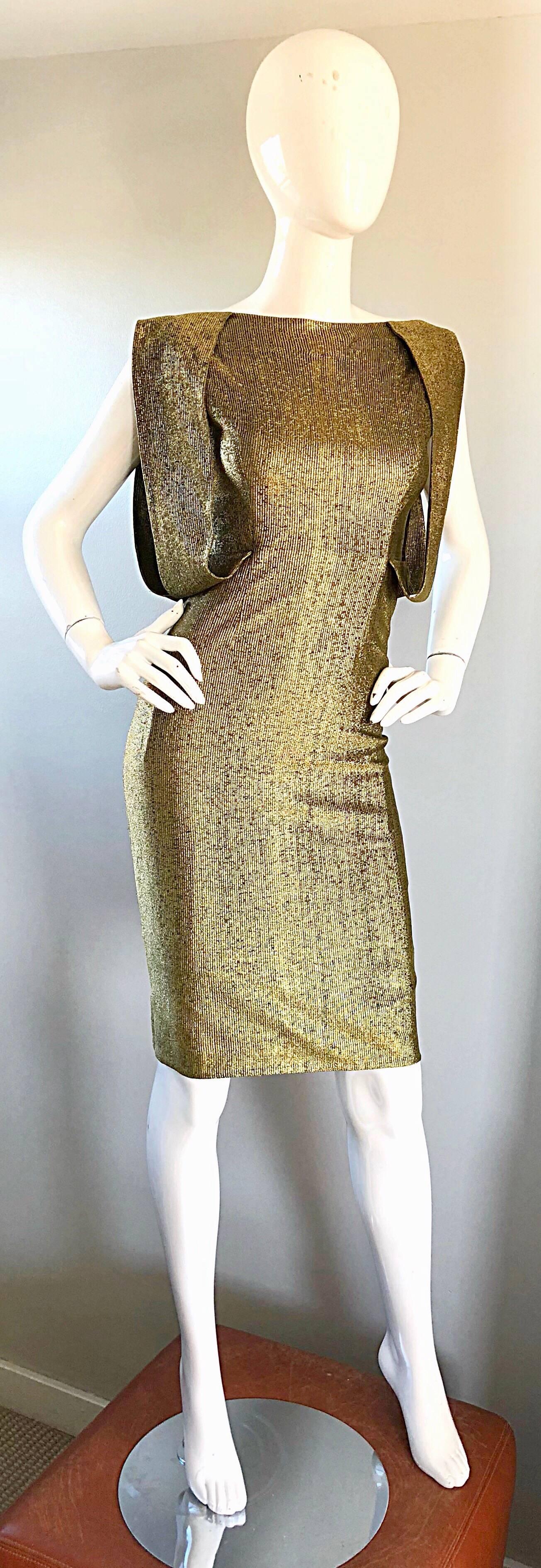 Wunderschönes Demi Couture Gold Metallic Cut Out Back Vintage 1950er Wiggle Kleid im Zustand „Hervorragend“ im Angebot in San Diego, CA