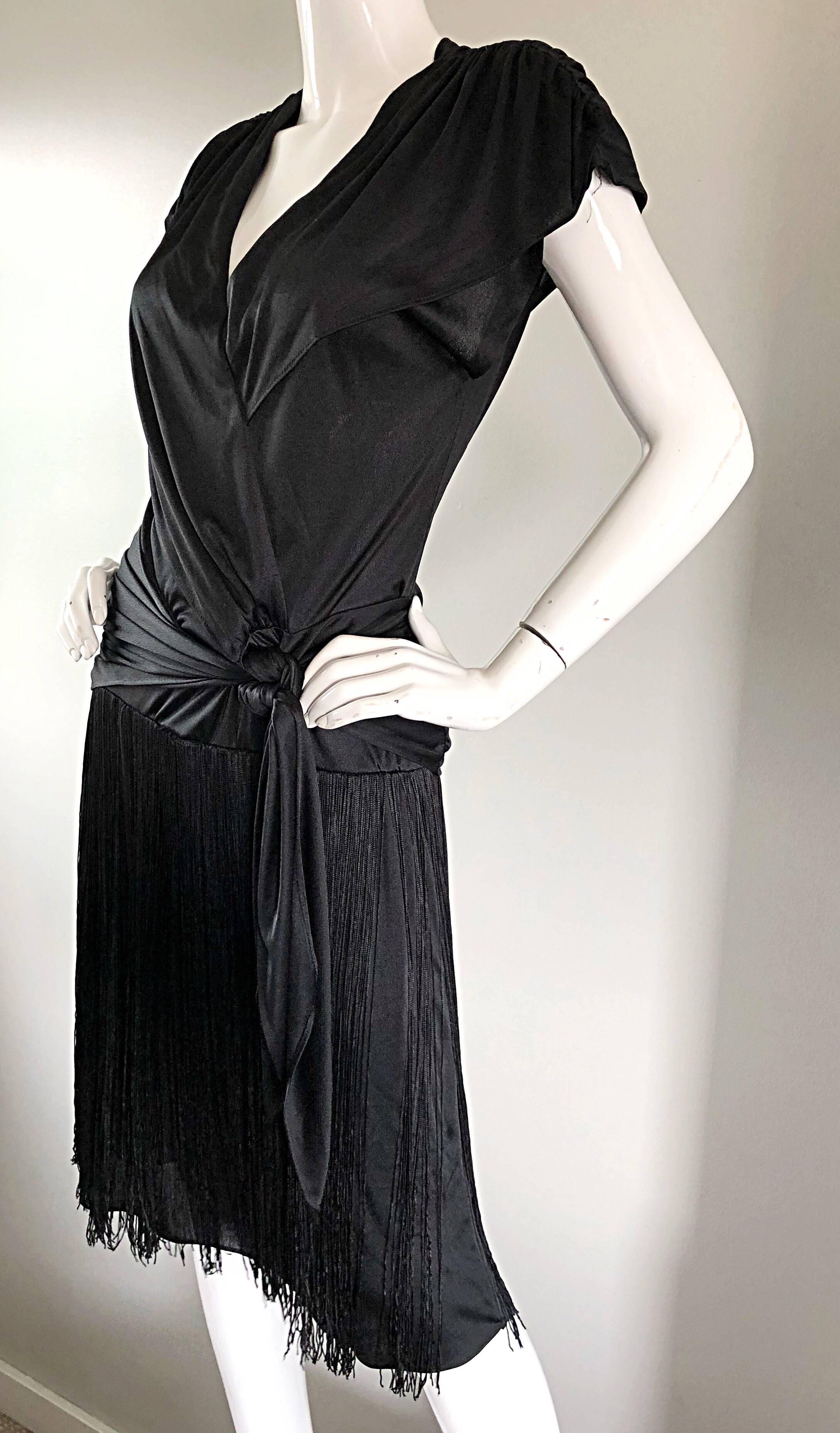 Women's Amazing 1920s Flapper Style Black Jersey Fringe Vintage Disco Dress, 1970s 