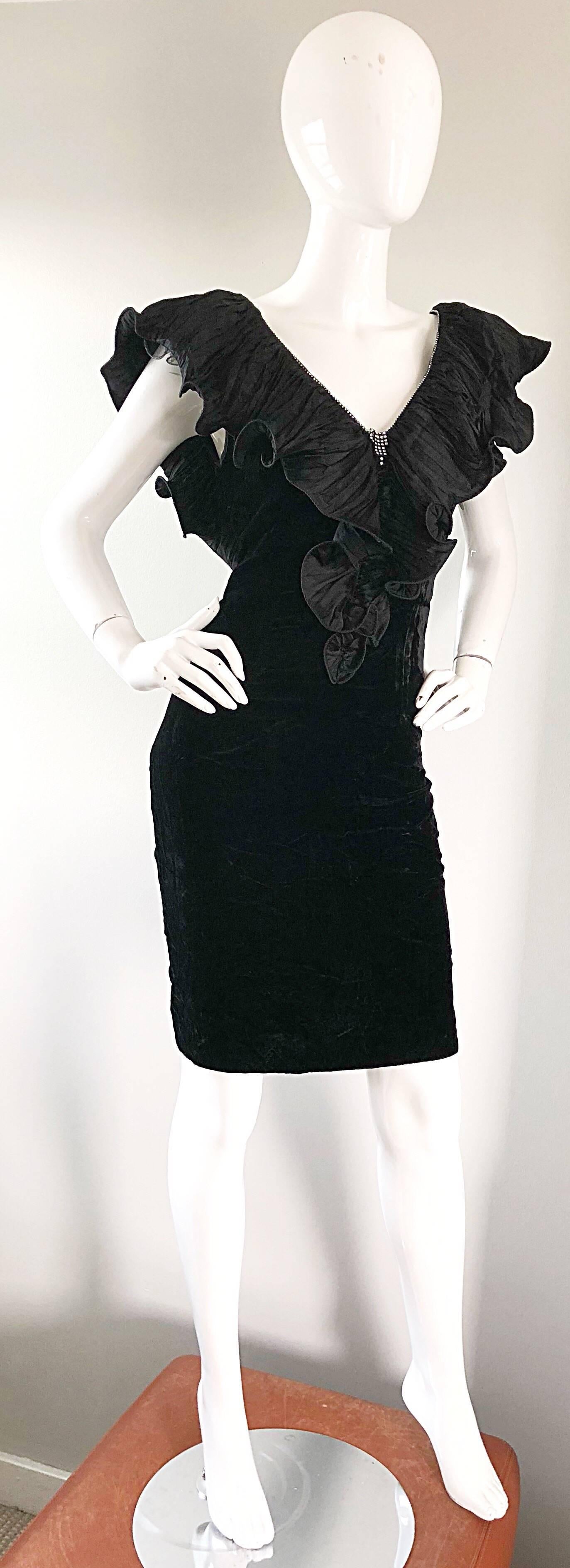 Avant Garde 80s Vintage Black Crushed Velvet Bodycon Rhinestone Cocktail Dress In Excellent Condition In San Diego, CA
