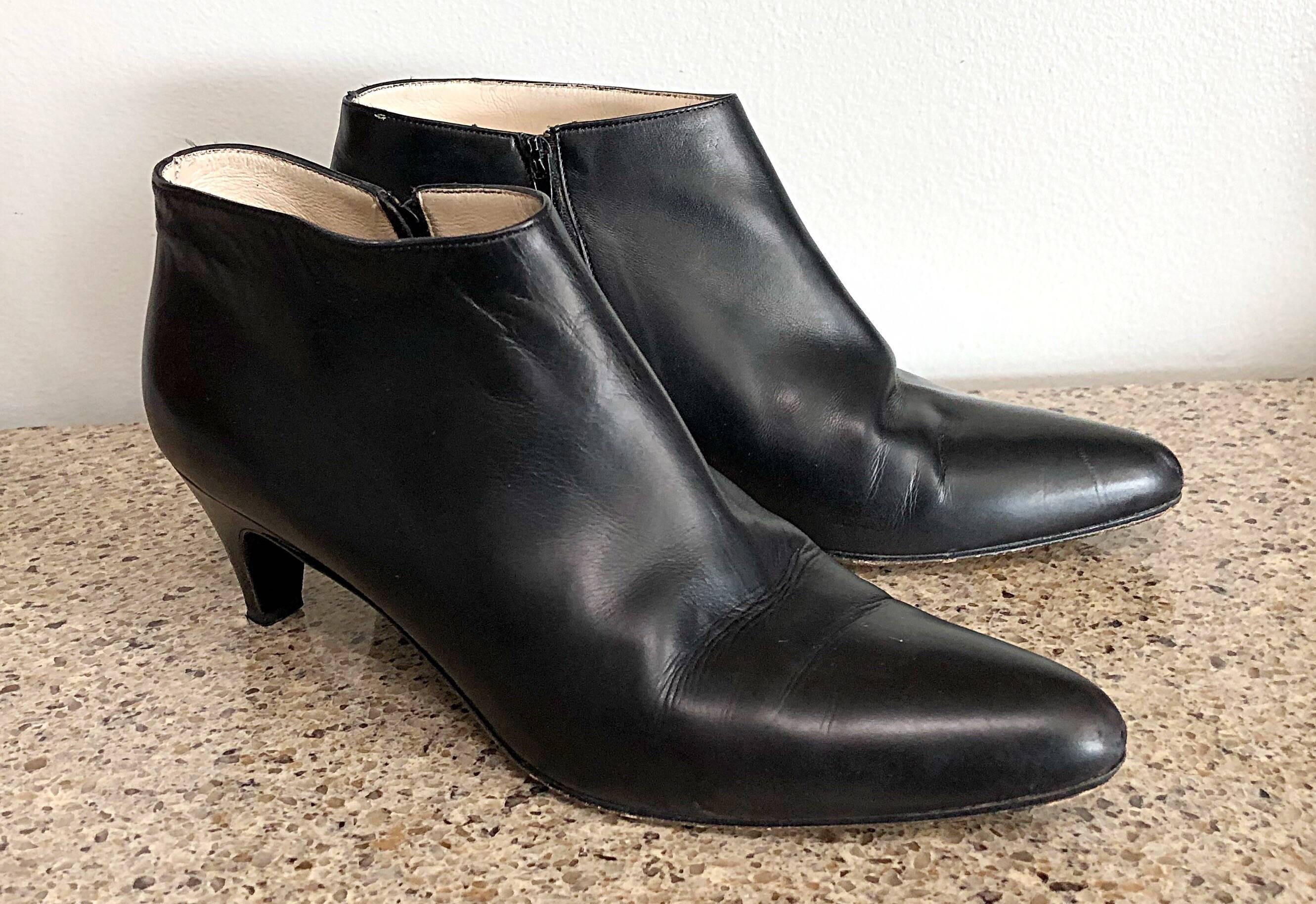 Escada Vintage Größe 6::5 schwarzes Leder Low Heel Ankle Boots / Booties:: 1990er Jahre 1