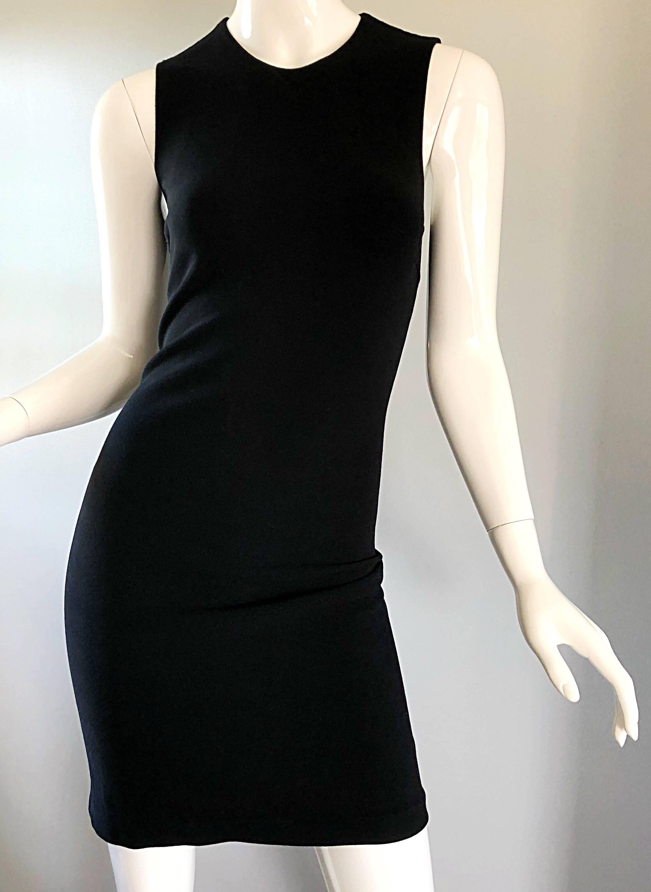 black dress size 2