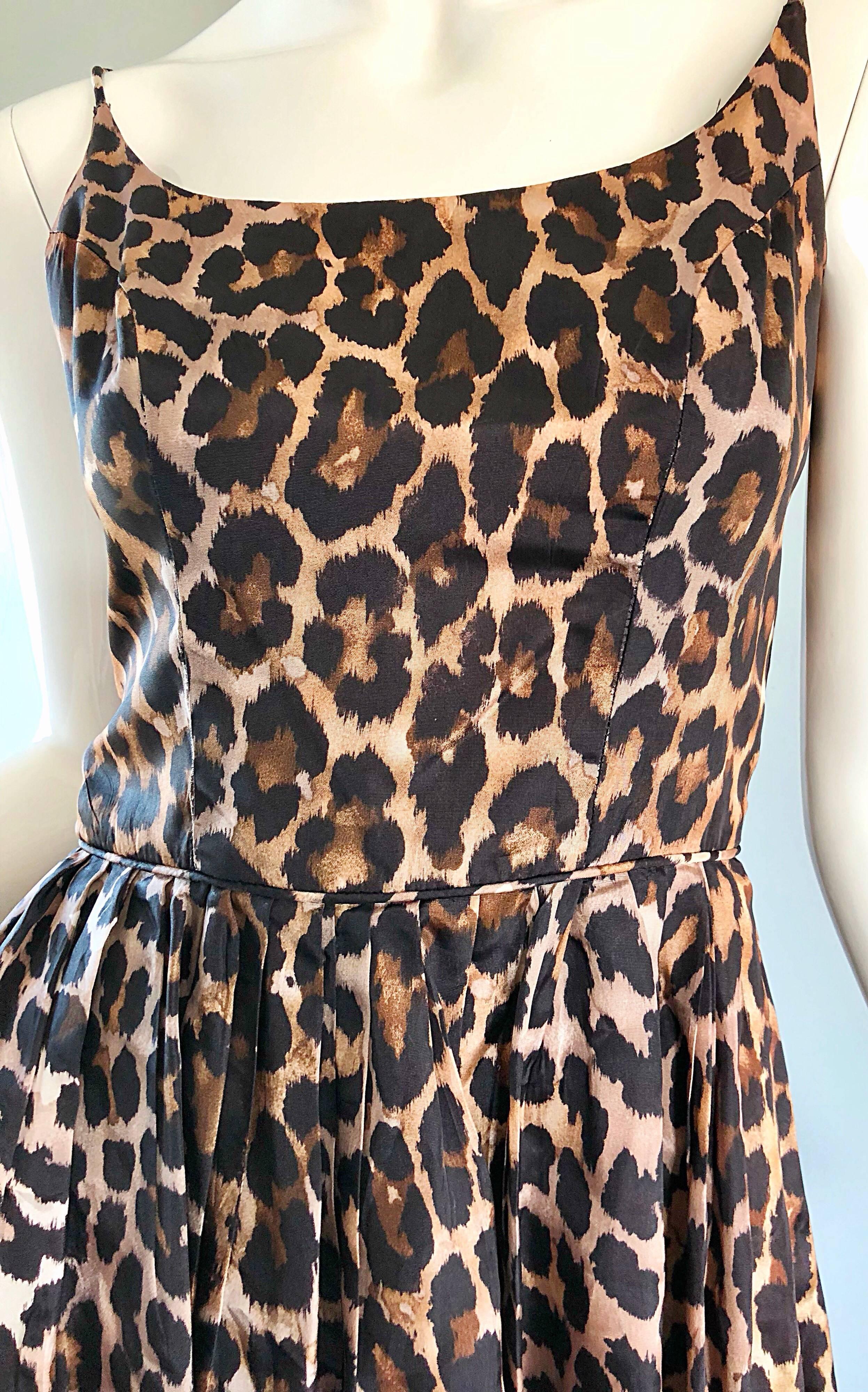 Wunderschönes 1950er Demi Couture Leopard Cheetah Print Seide Fit n' Flare 50er Jahre Kleid mit Leopardenmuster im Zustand „Hervorragend“ im Angebot in San Diego, CA
