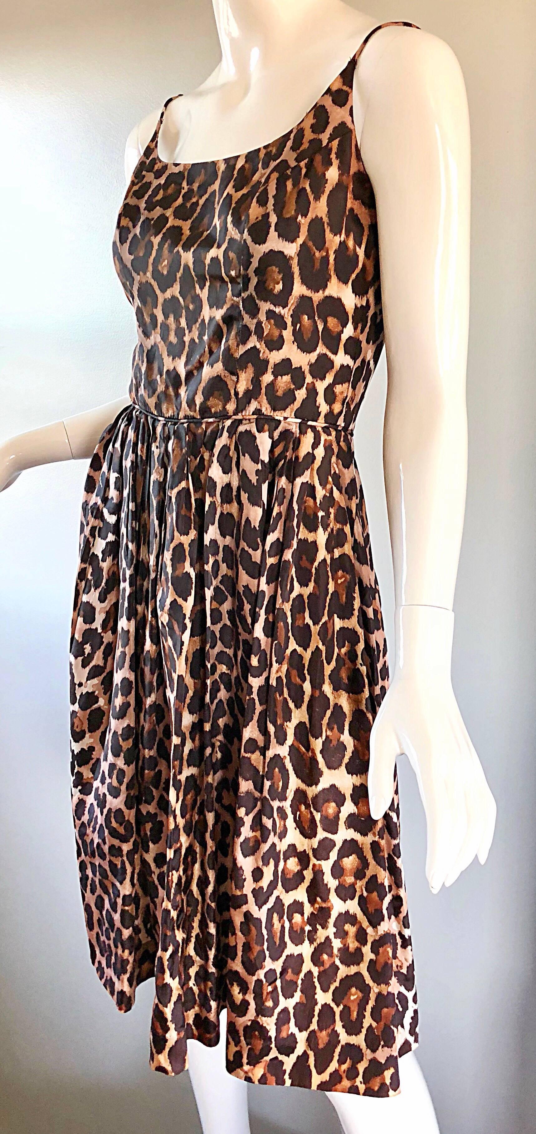 Wunderschönes 1950er Demi Couture Leopard Cheetah Print Seide Fit n' Flare 50er Jahre Kleid mit Leopardenmuster Damen im Angebot