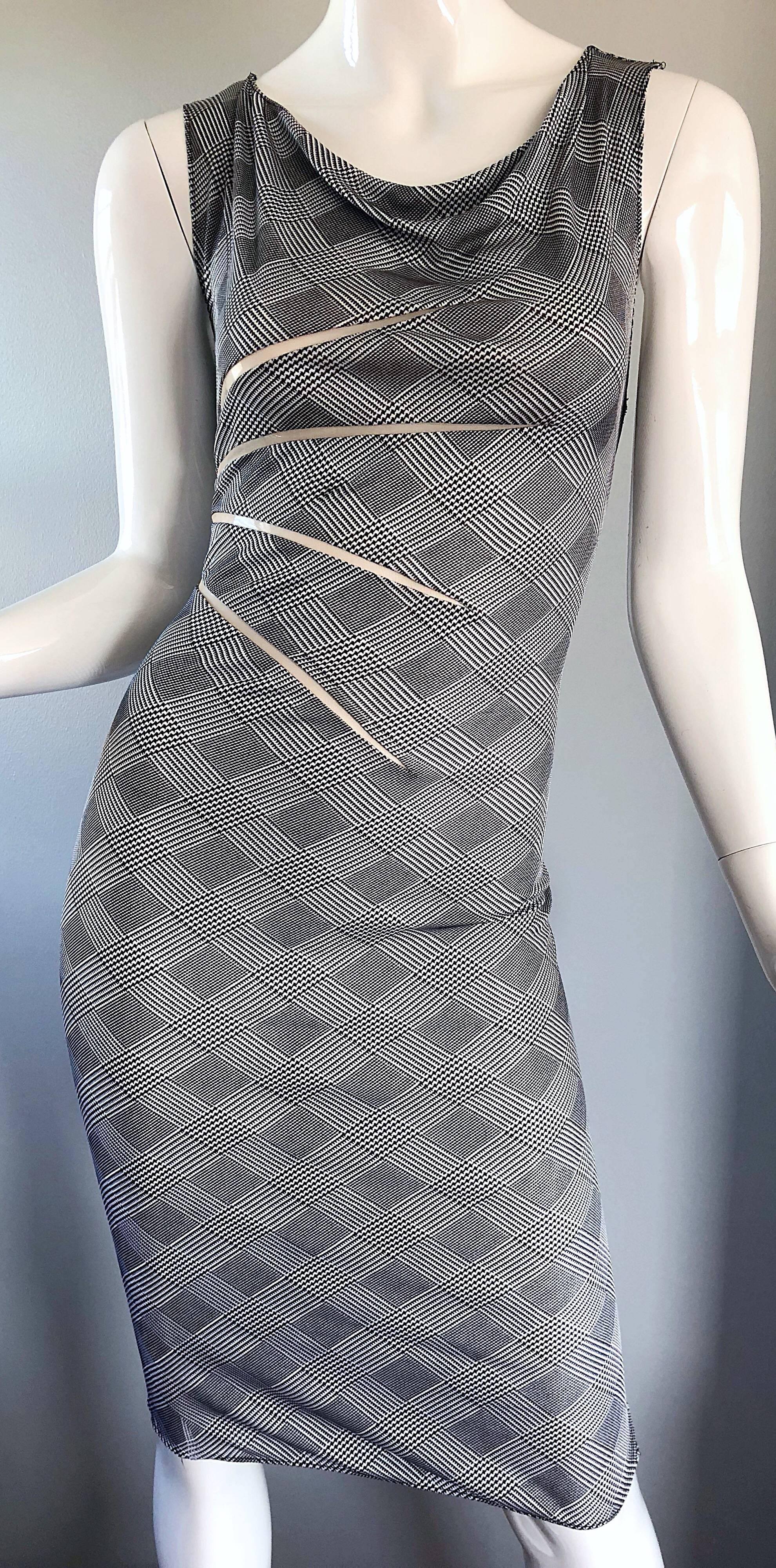 Gianni Versace Couture Rare S / S 1998 Vintage Black and White Cut - Out Dress For Sale 1