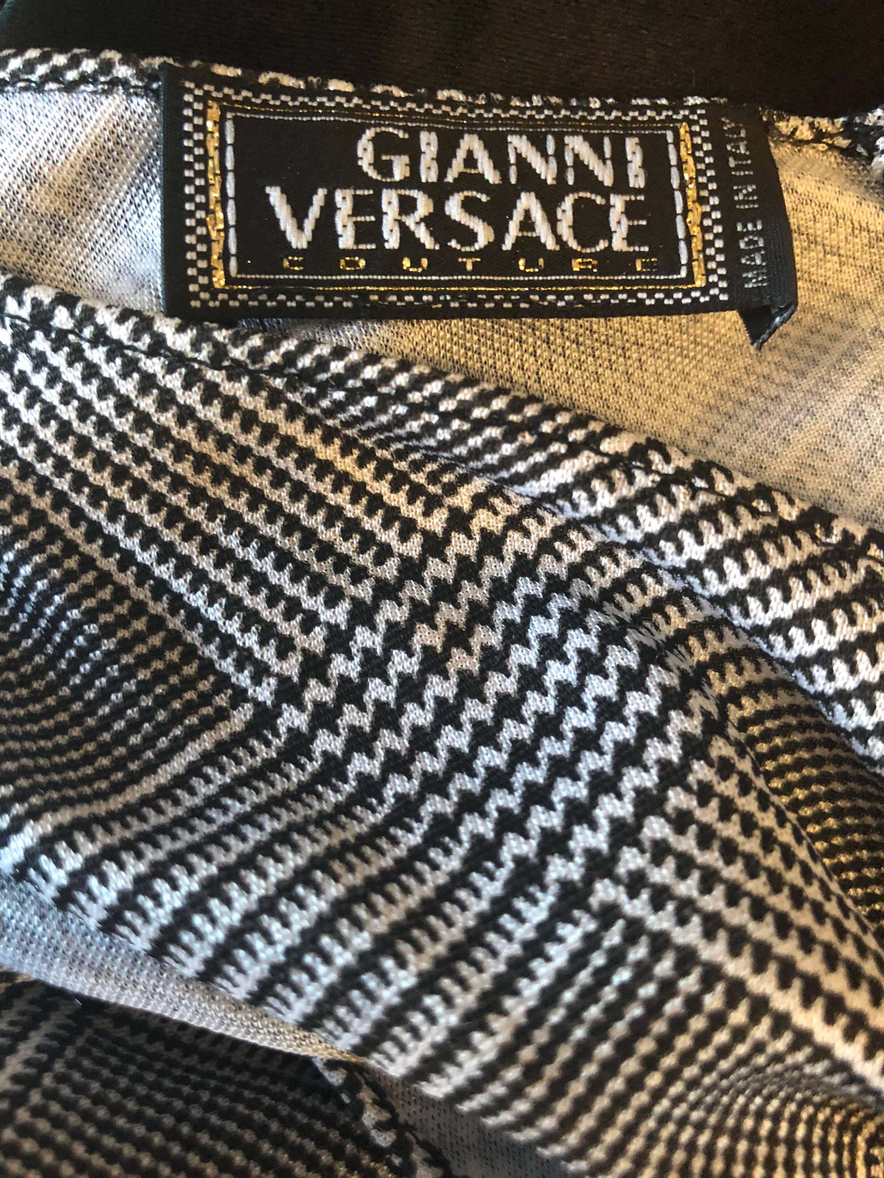 Gianni Versace Couture Rare S / S 1998 Vintage Black and White Cut - Out Dress For Sale 2