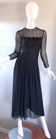 Bill Blass Vintage Size 12 / 14 Black Silk Chiffon 1990s Long Sleeve 90s Gown